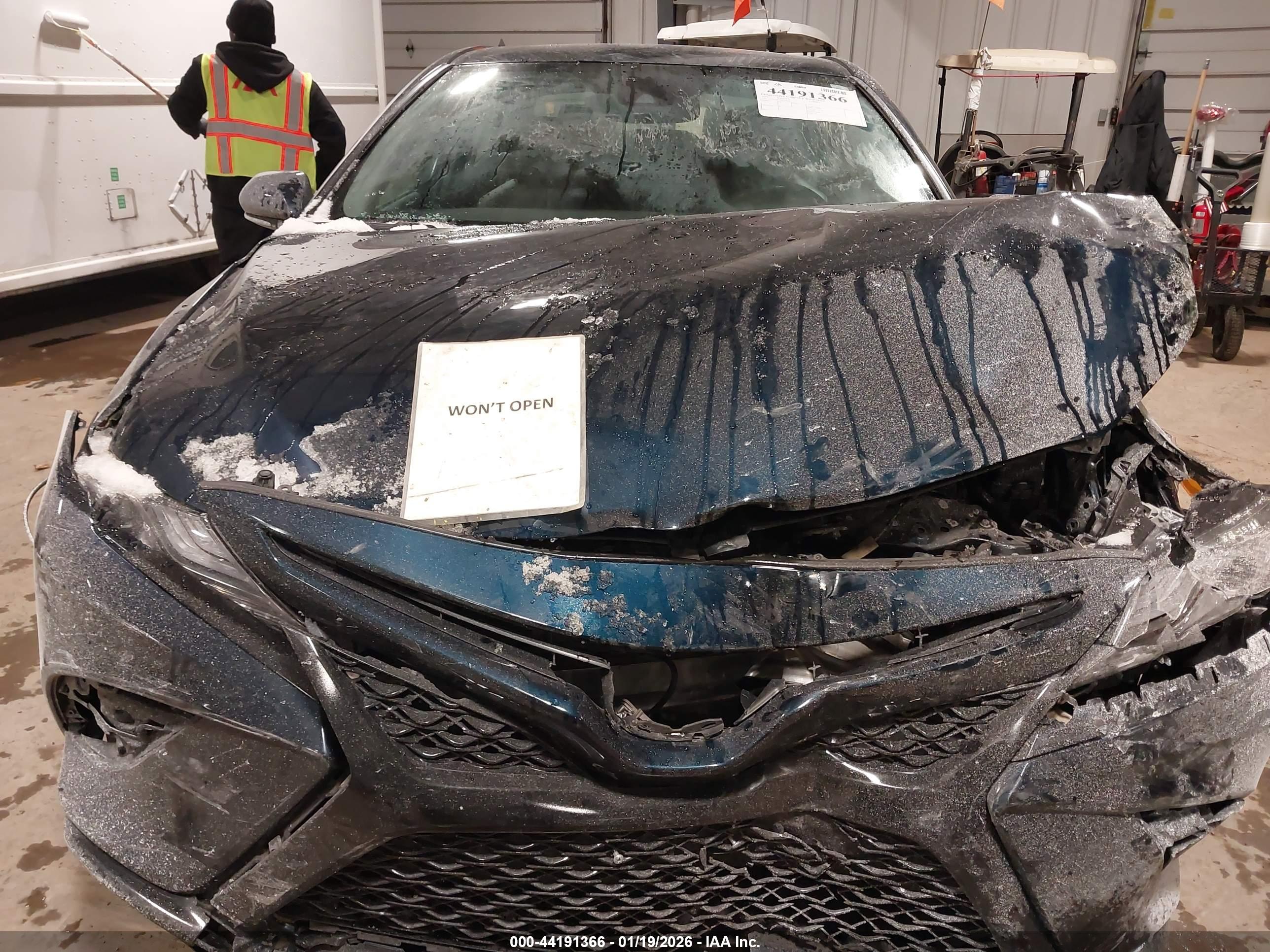 TOYOTA CAMRY image 10