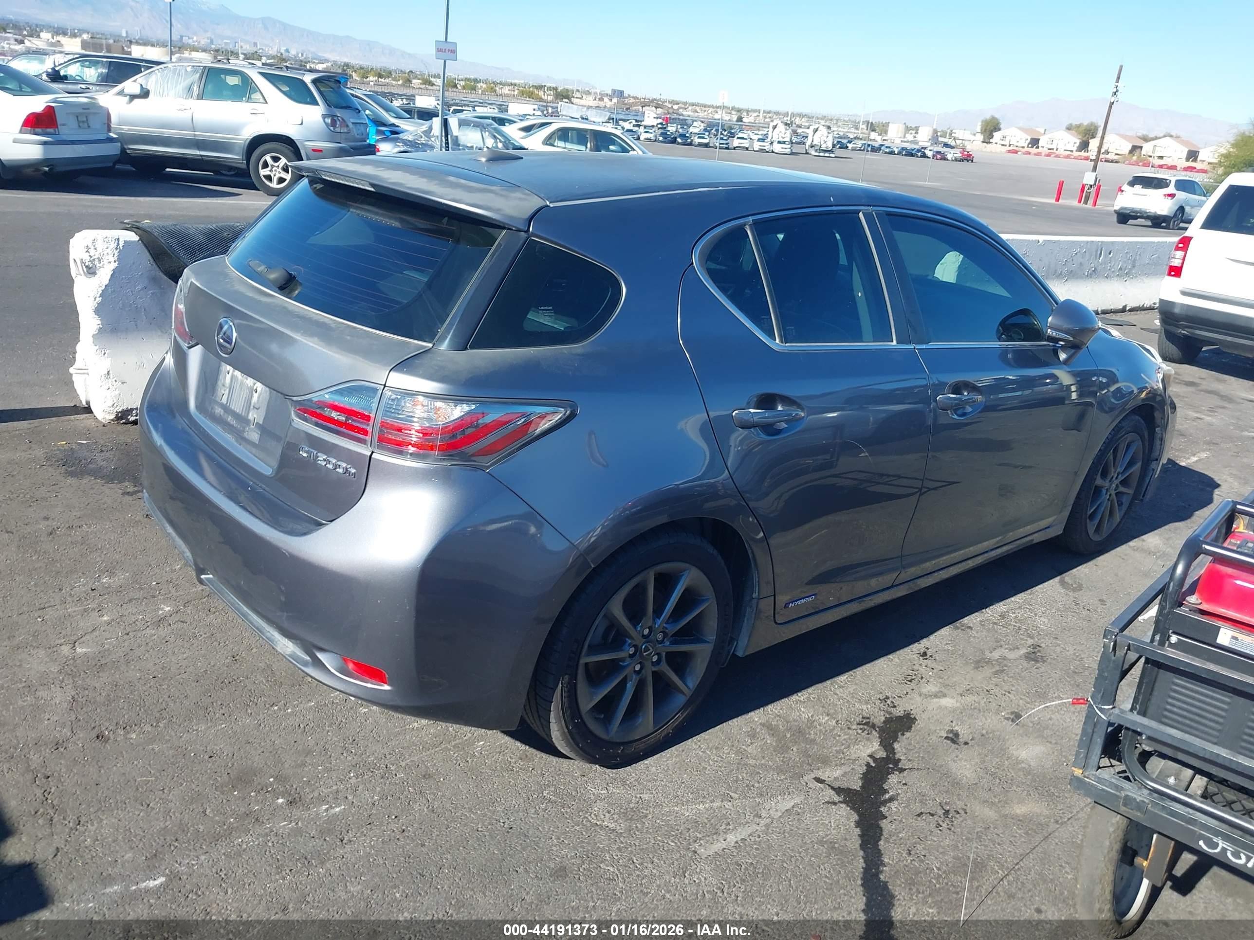 LEXUS CT image 4