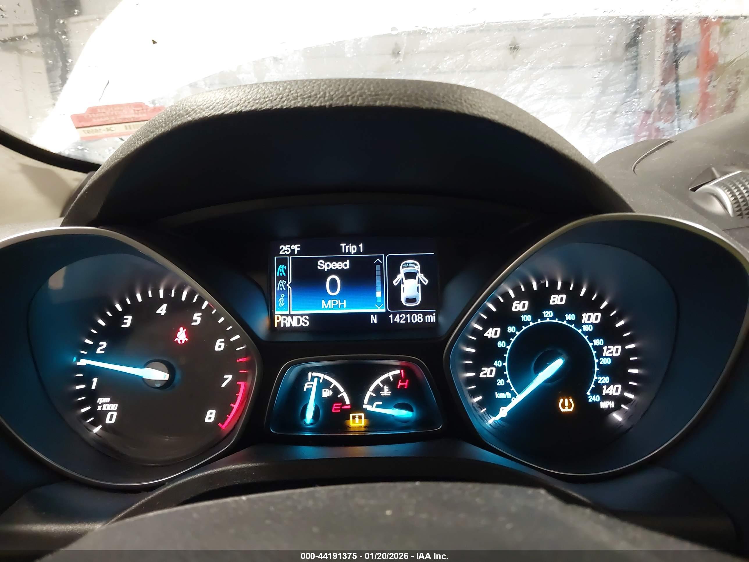 FORD ESCAPE image 7
