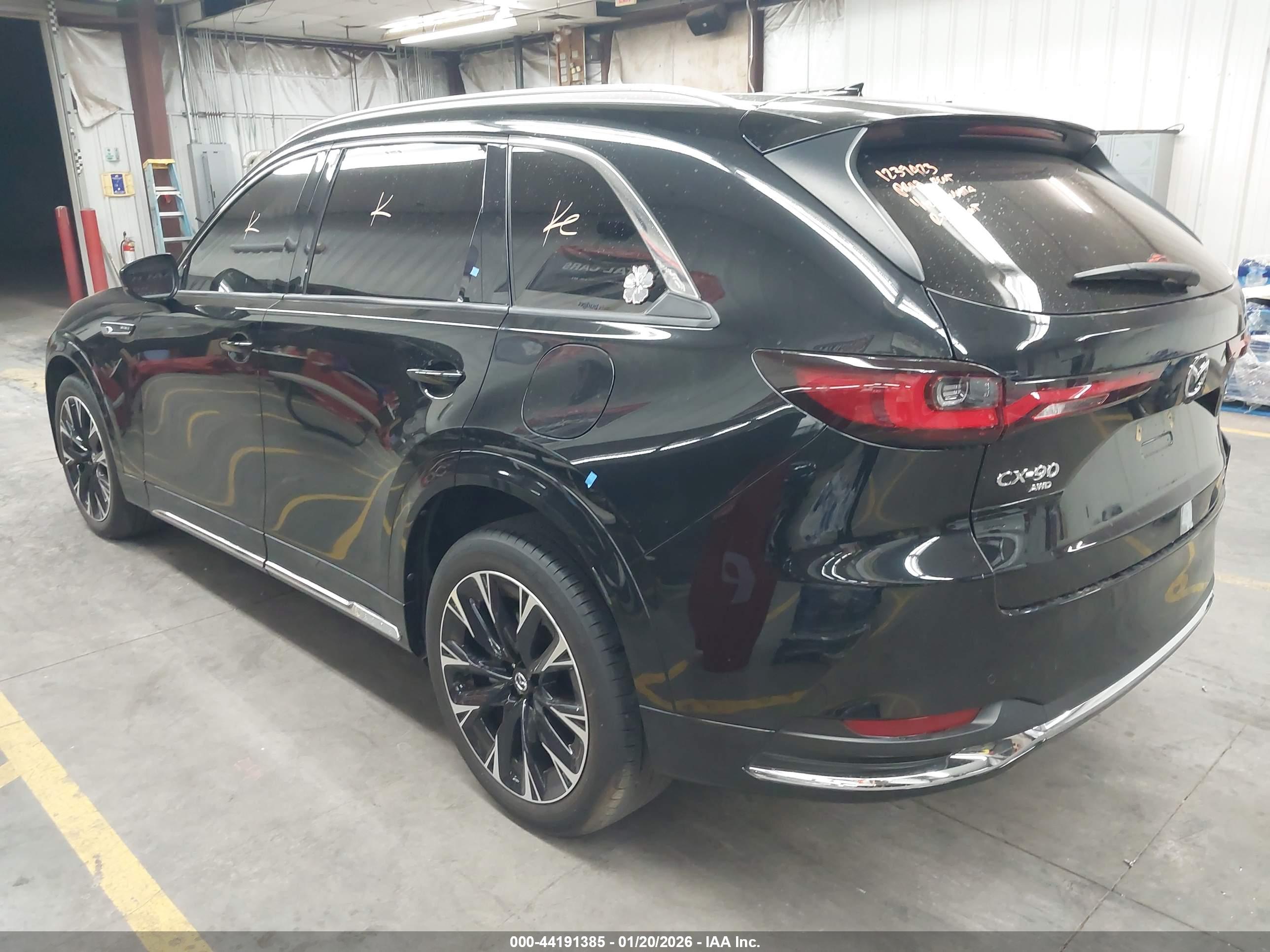 MAZDA CX-90 image 3