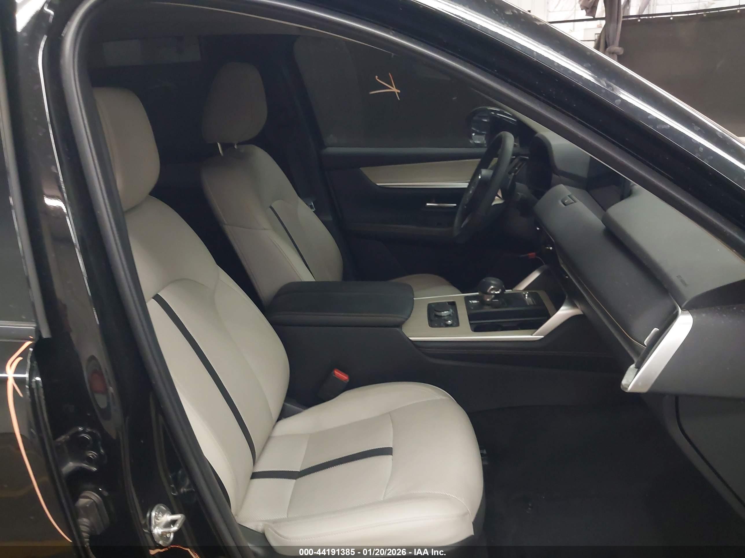 MAZDA CX-90 image 5