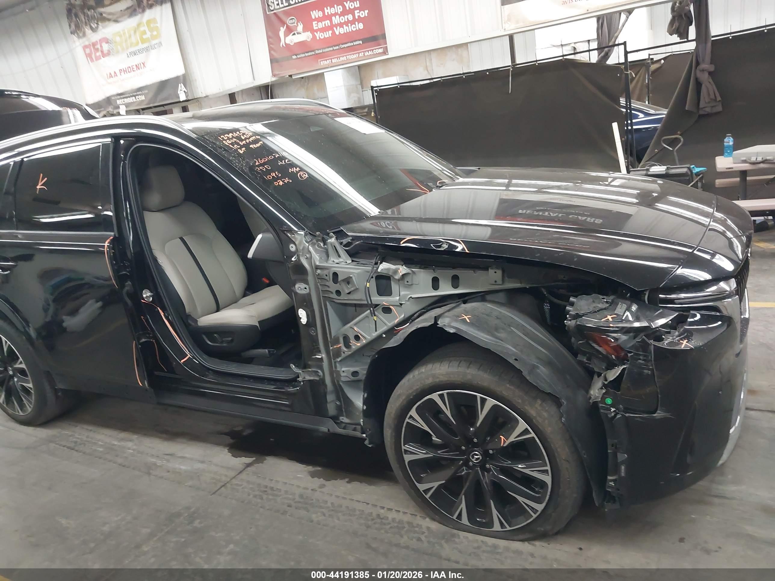 MAZDA CX-90 image 6