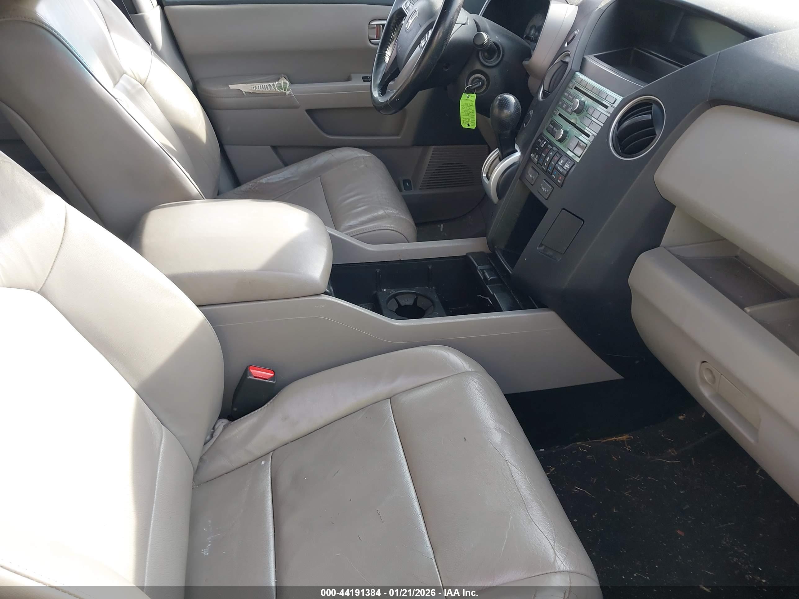 HONDA PILOT image 5
