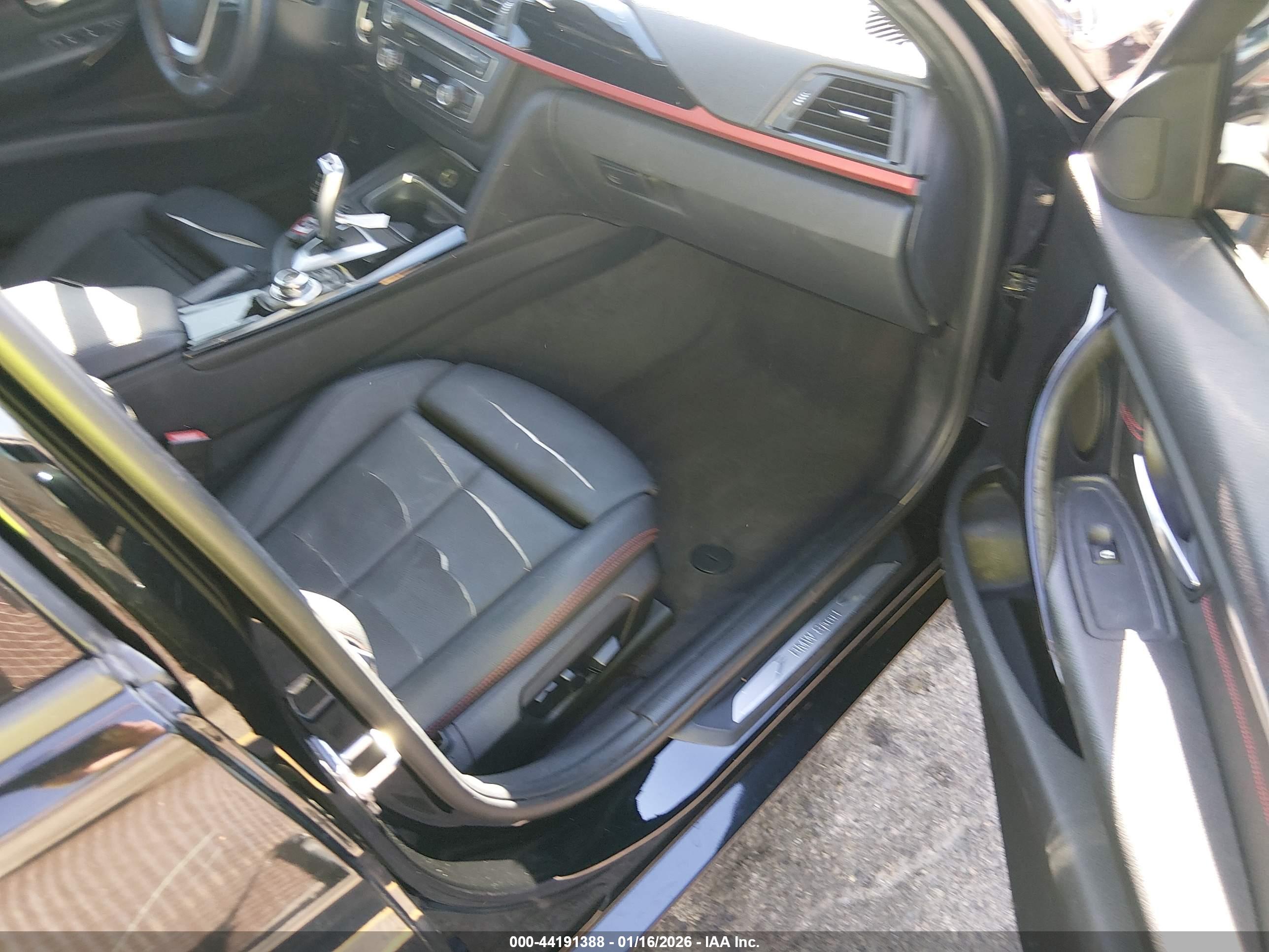 BMW 328I image 5