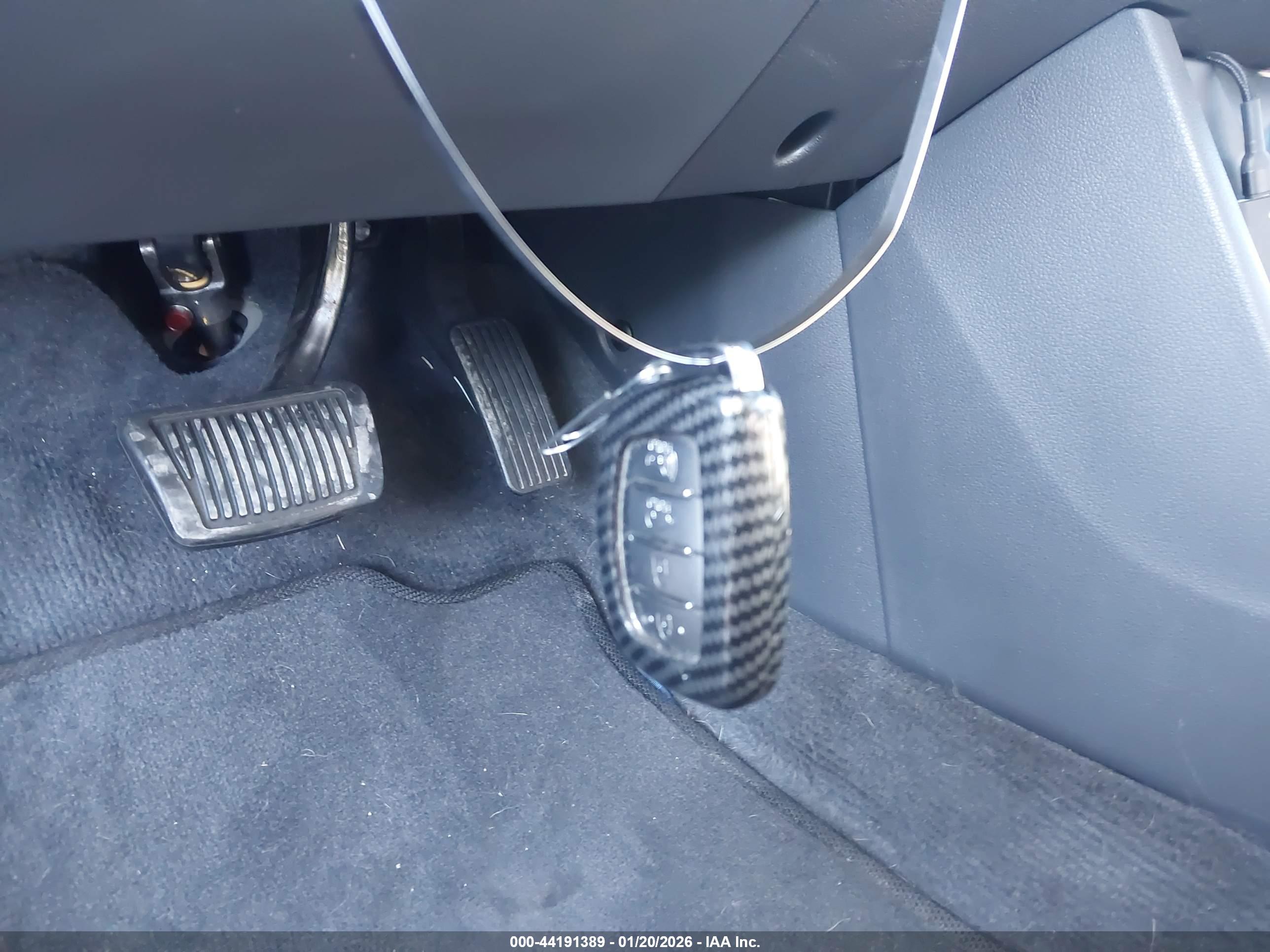 HYUNDAI IONIQ image 11