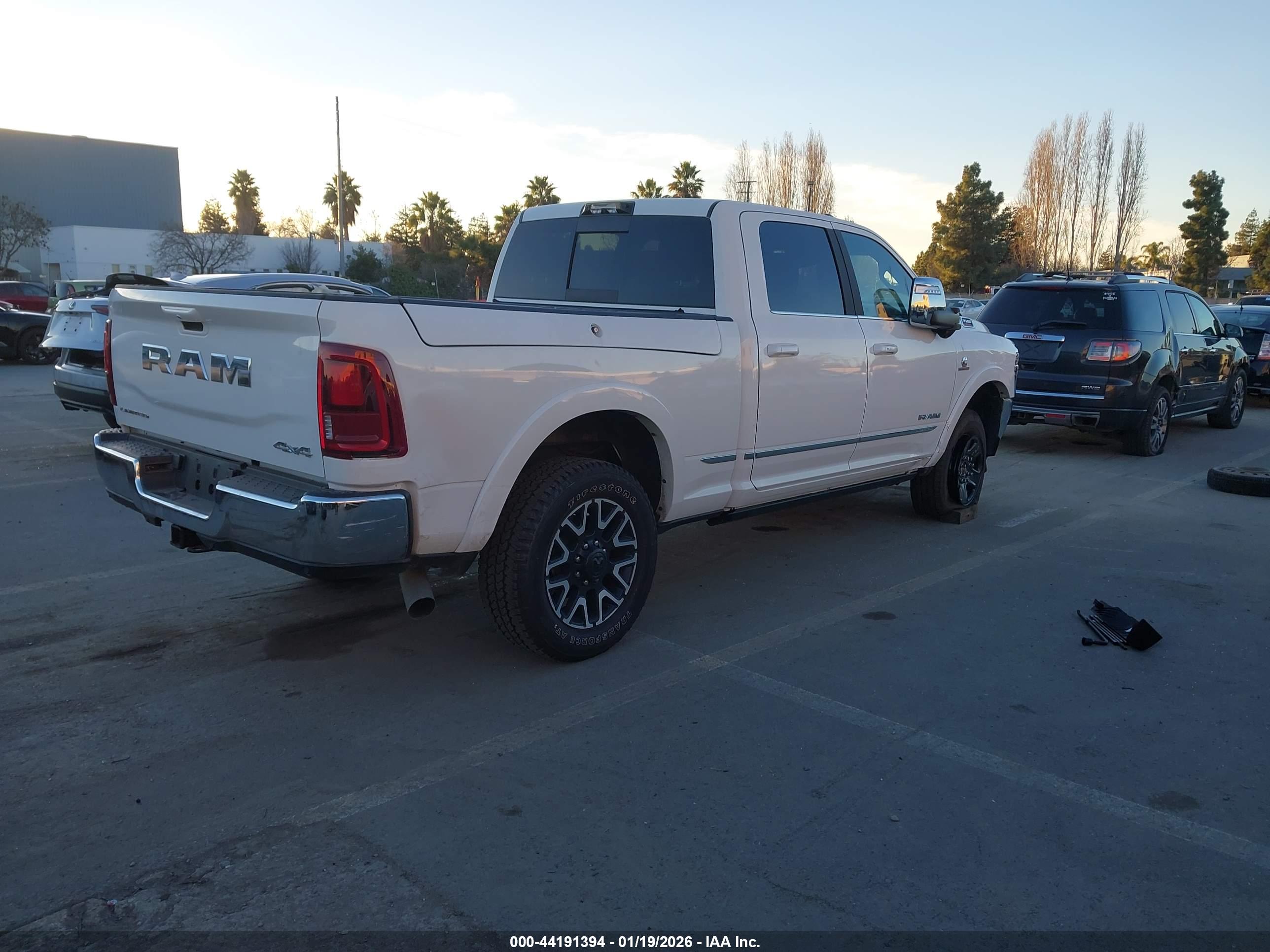 RAM 3500 image 4