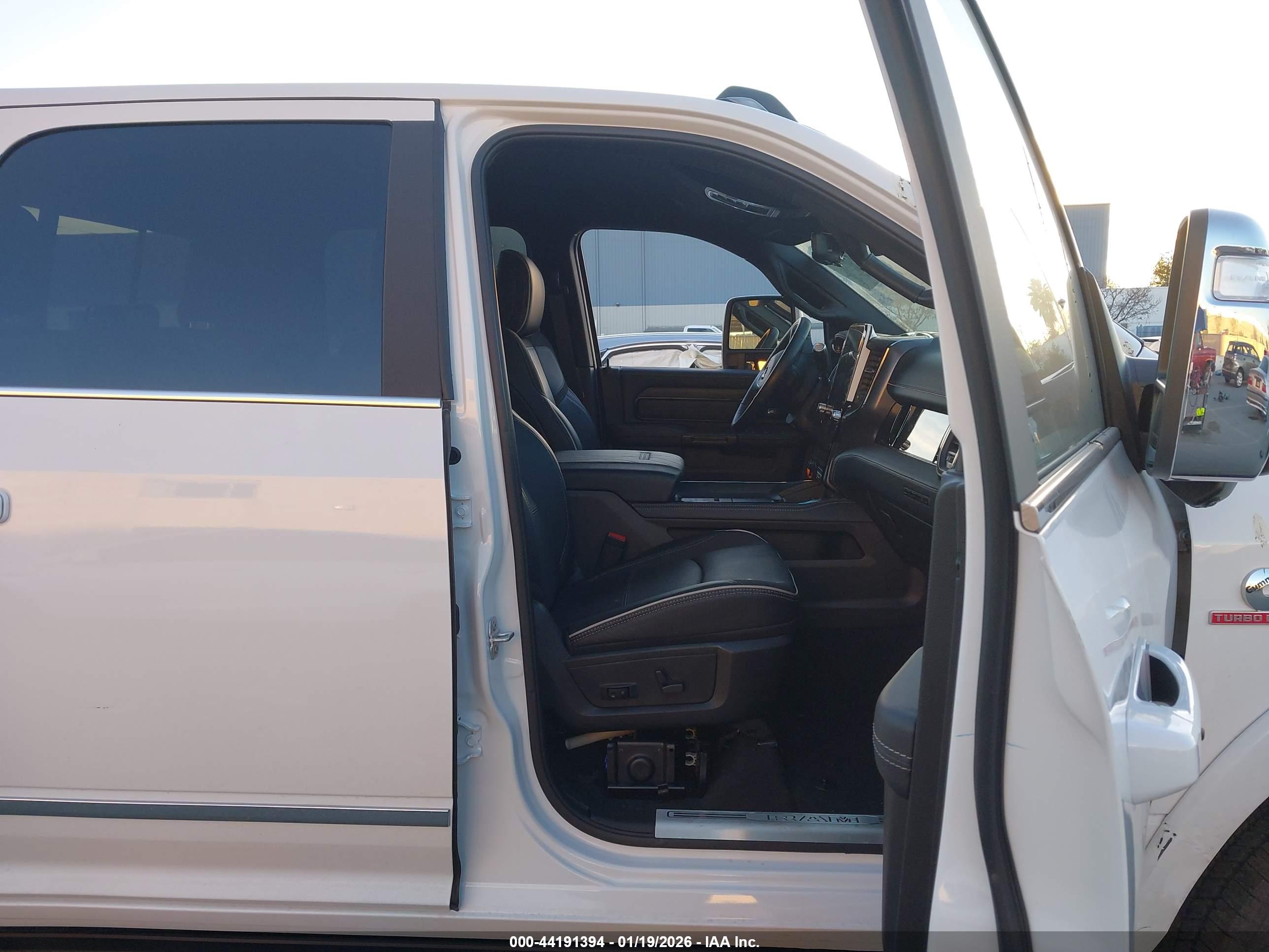 RAM 3500 image 5