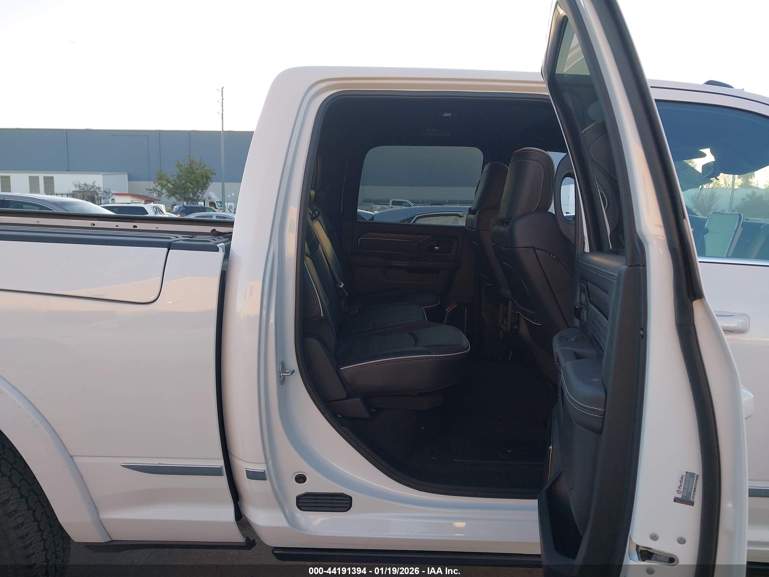 RAM 3500 image 8