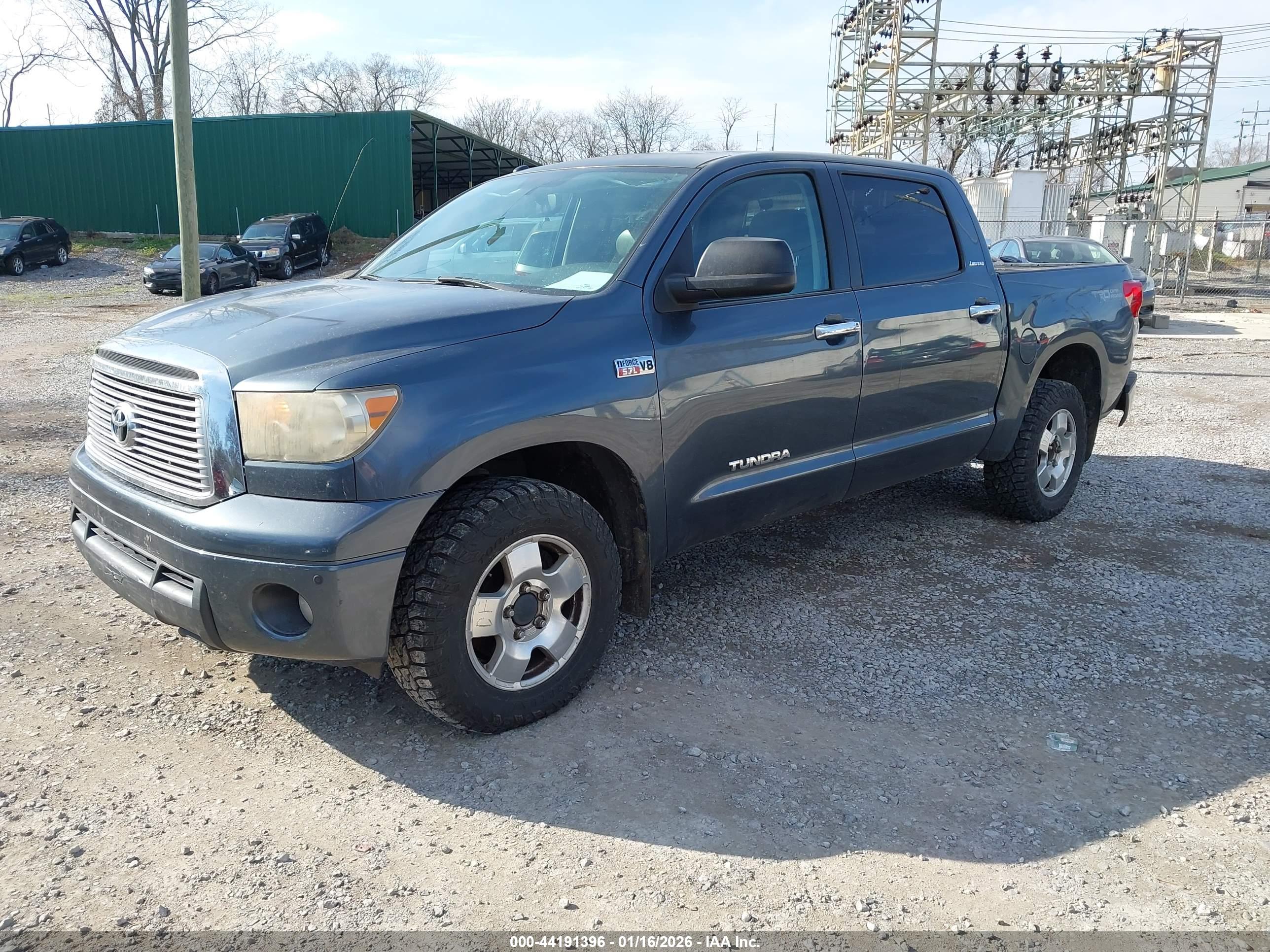 TOYOTA TUNDRA image 2