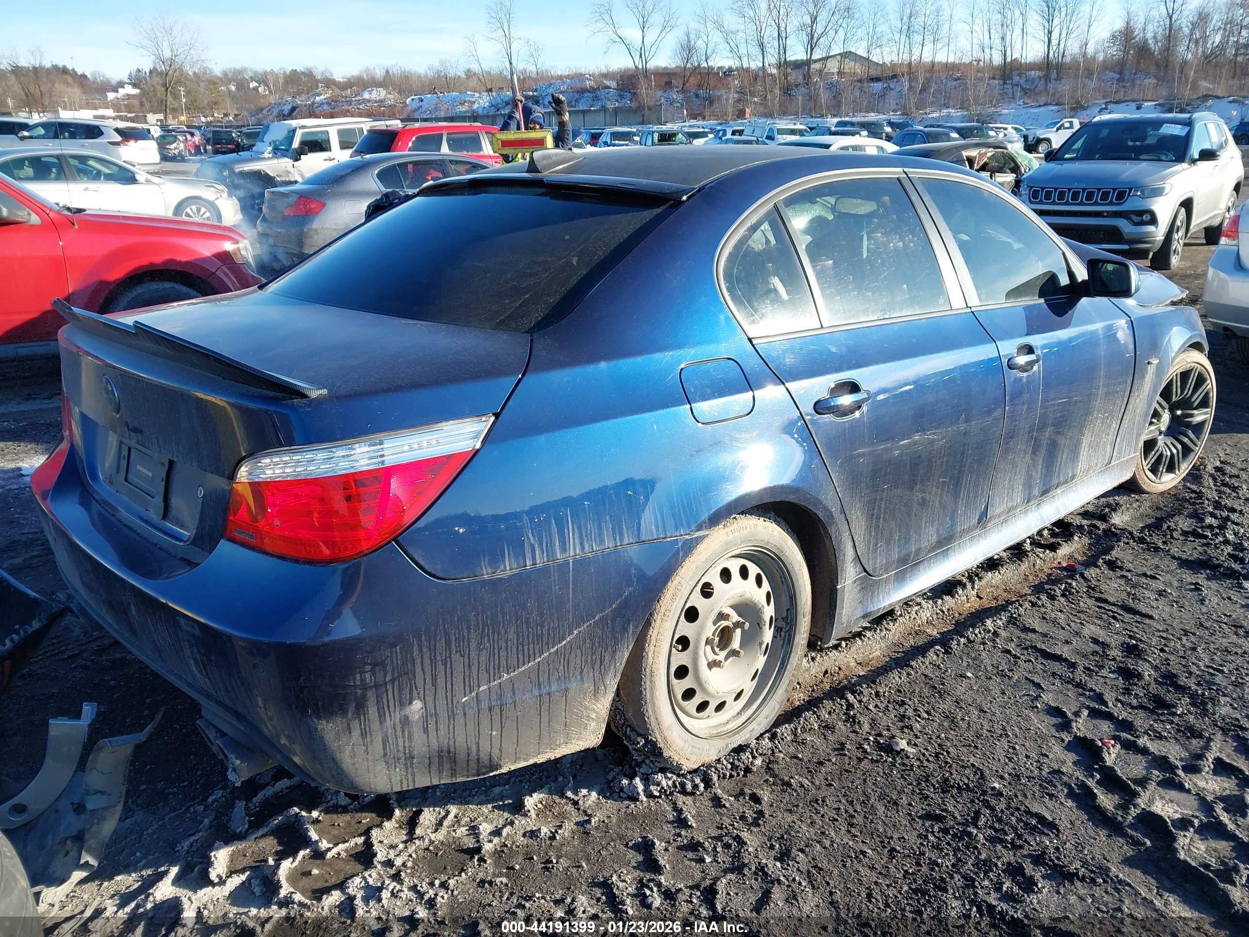 BMW 550I image 4