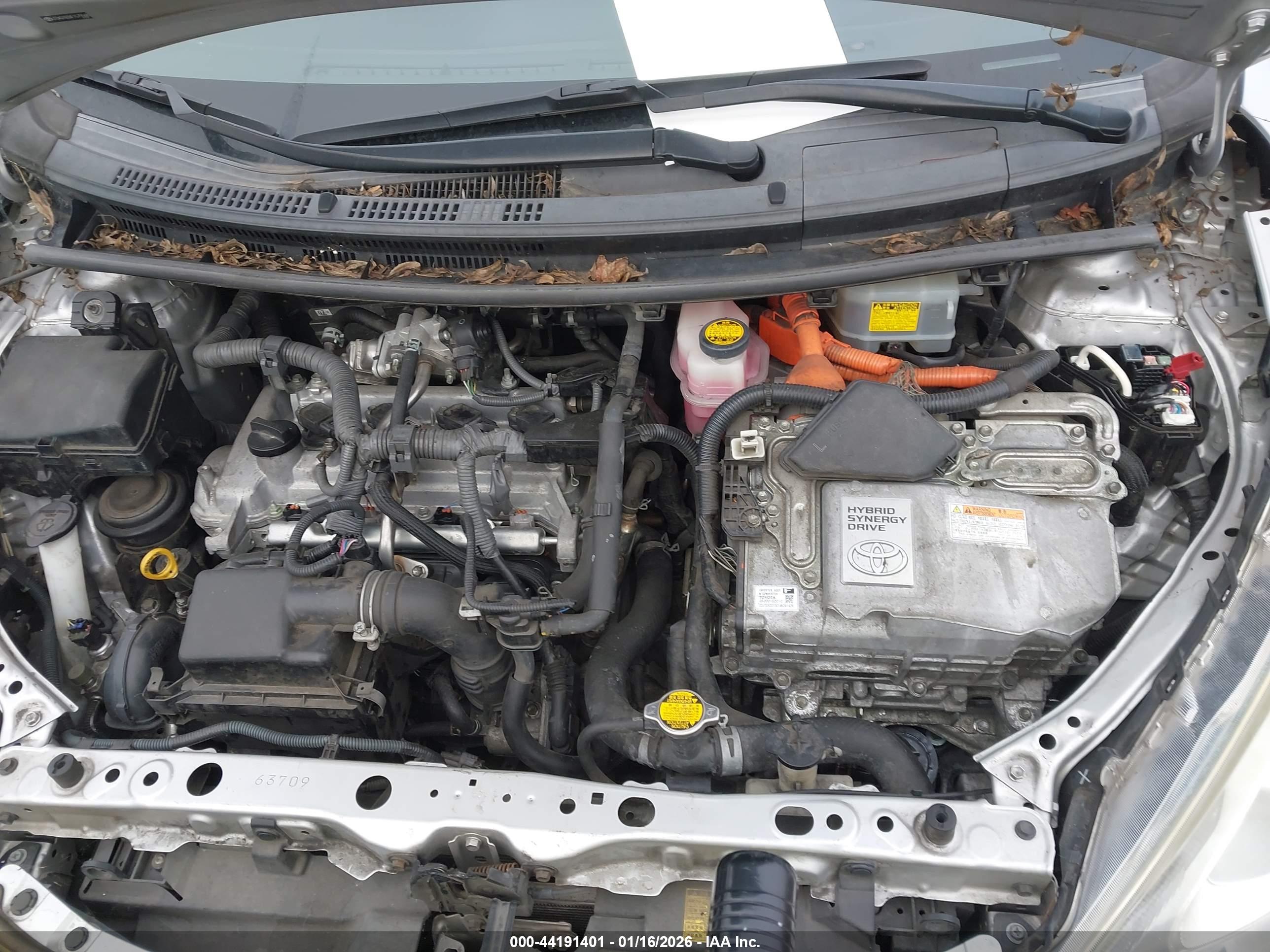 TOYOTA PRIUS image 10