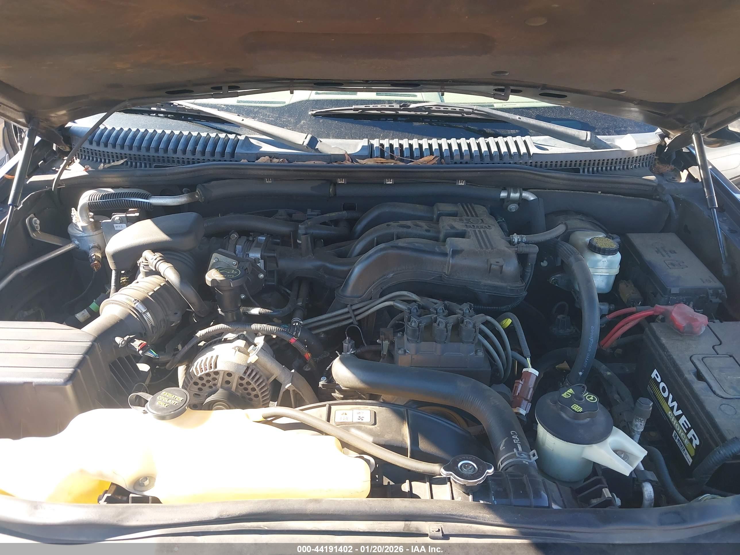 FORD EXPLORER image 10
