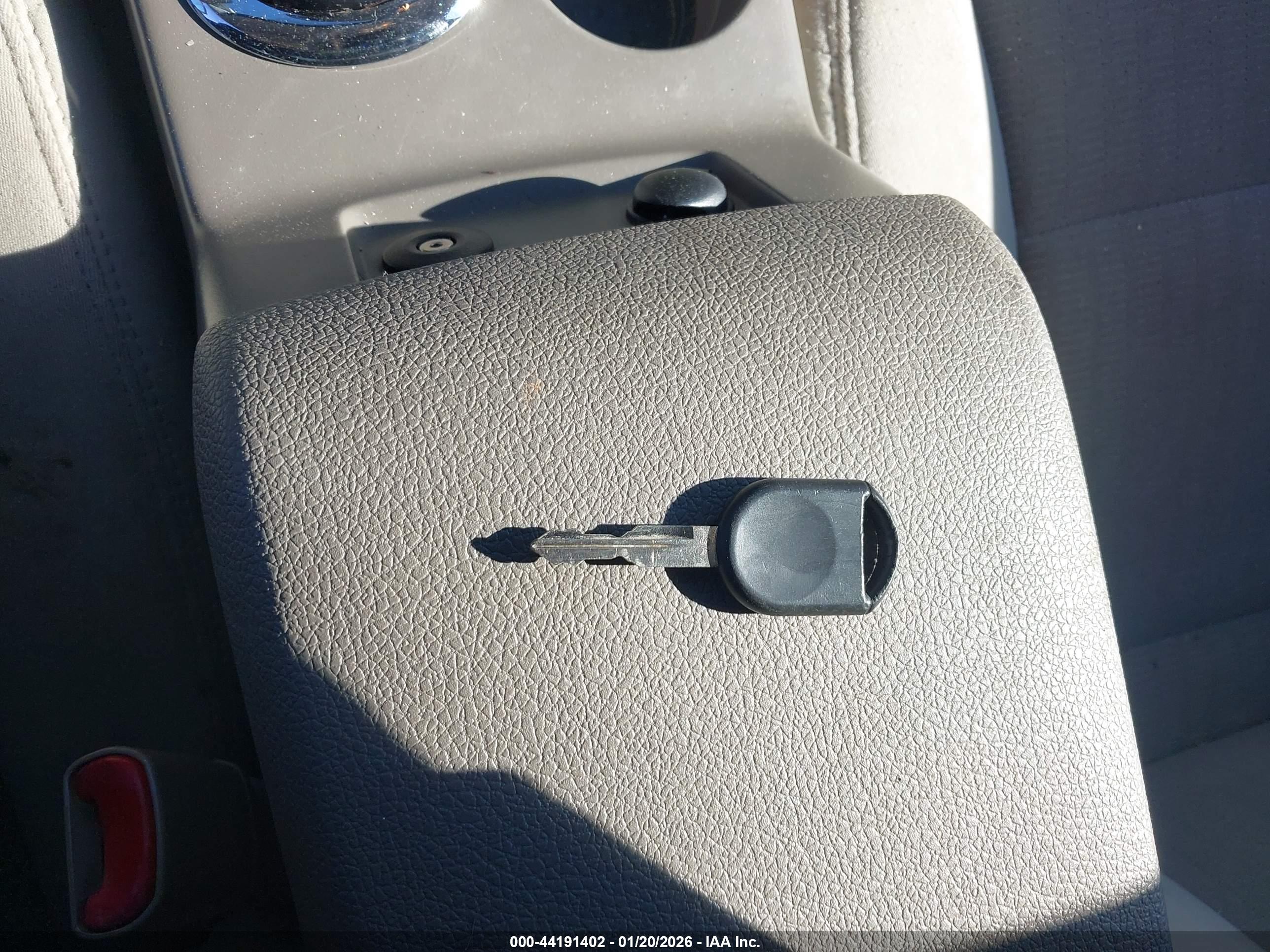 FORD EXPLORER image 11