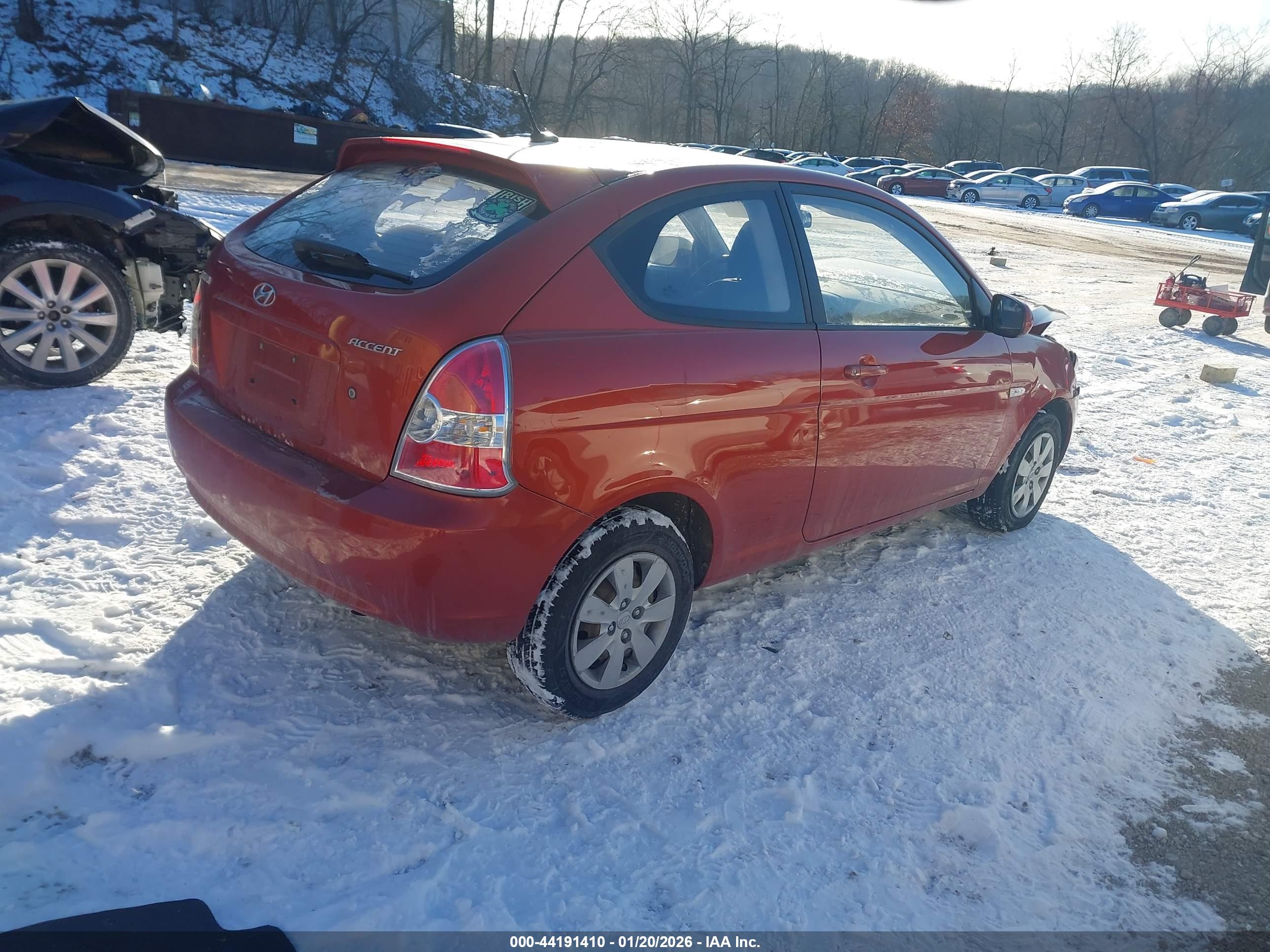 HYUNDAI ACCENT image 4