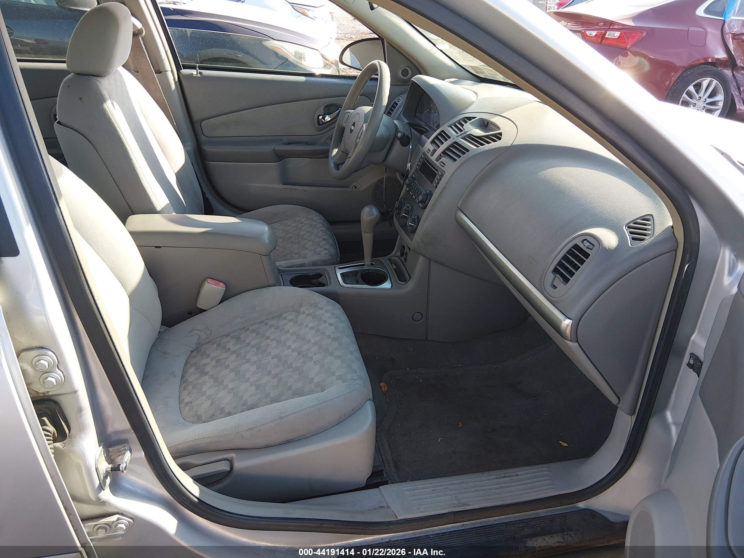 CHEVROLET MALIBU image 5