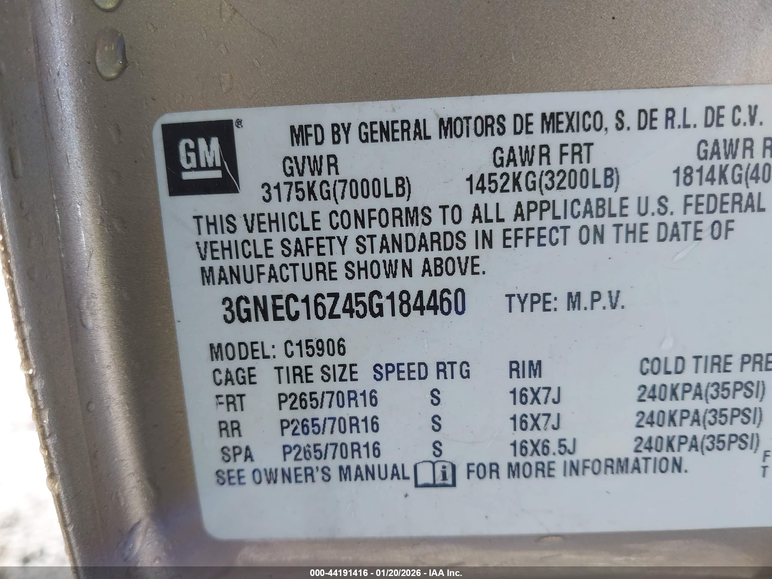 CHEVROLET SUBURBAN image 9