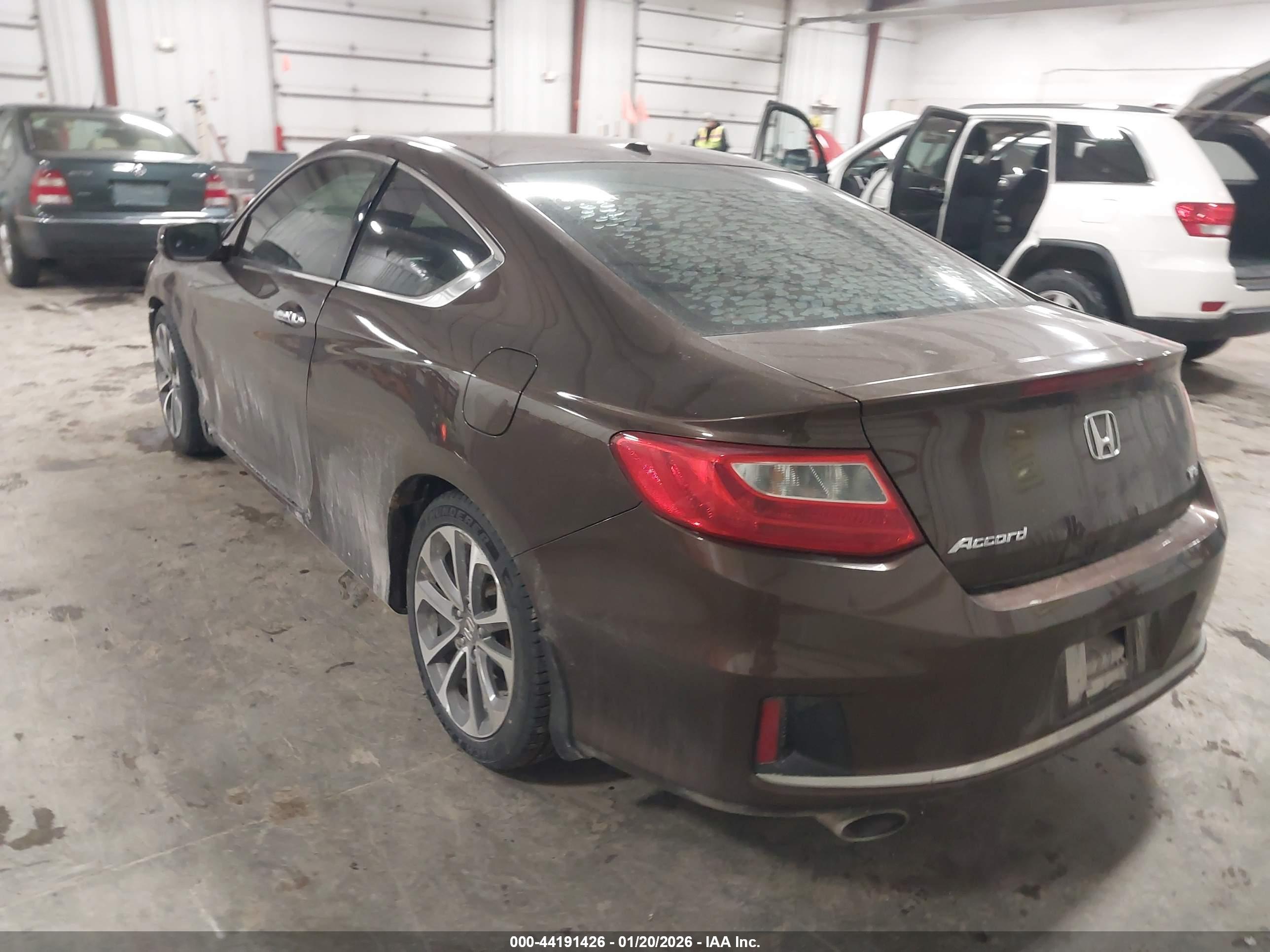 HONDA ACCORD image 3