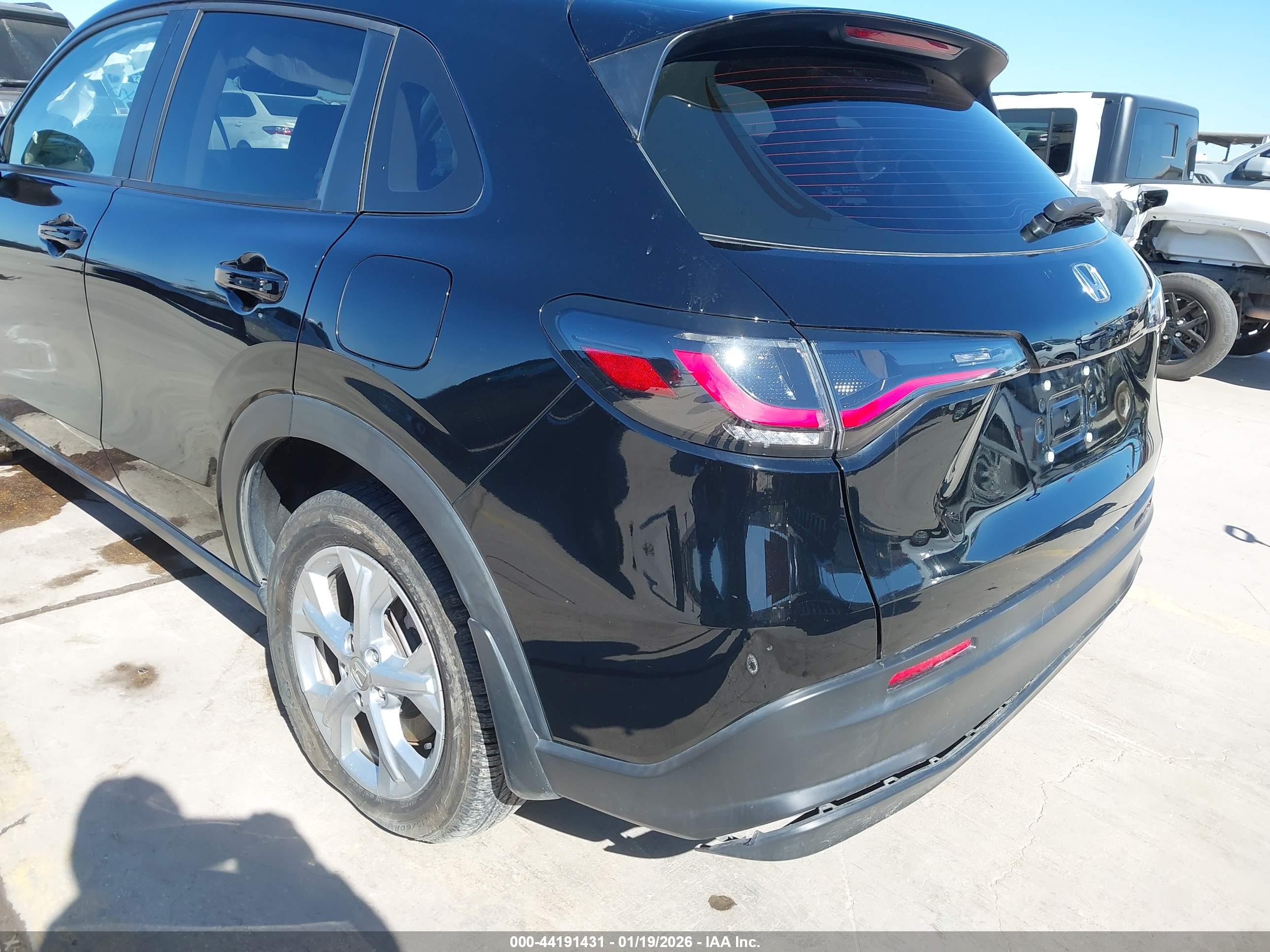 HONDA HR-V image 6
