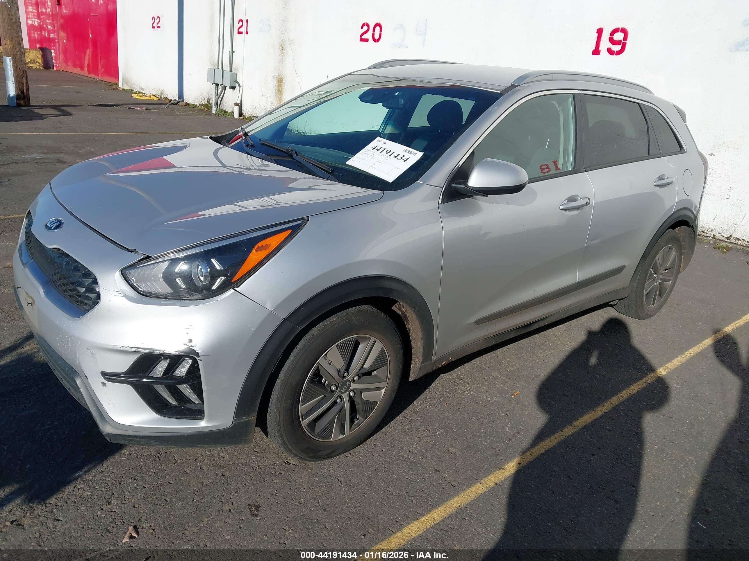 KIA NIRO image 2