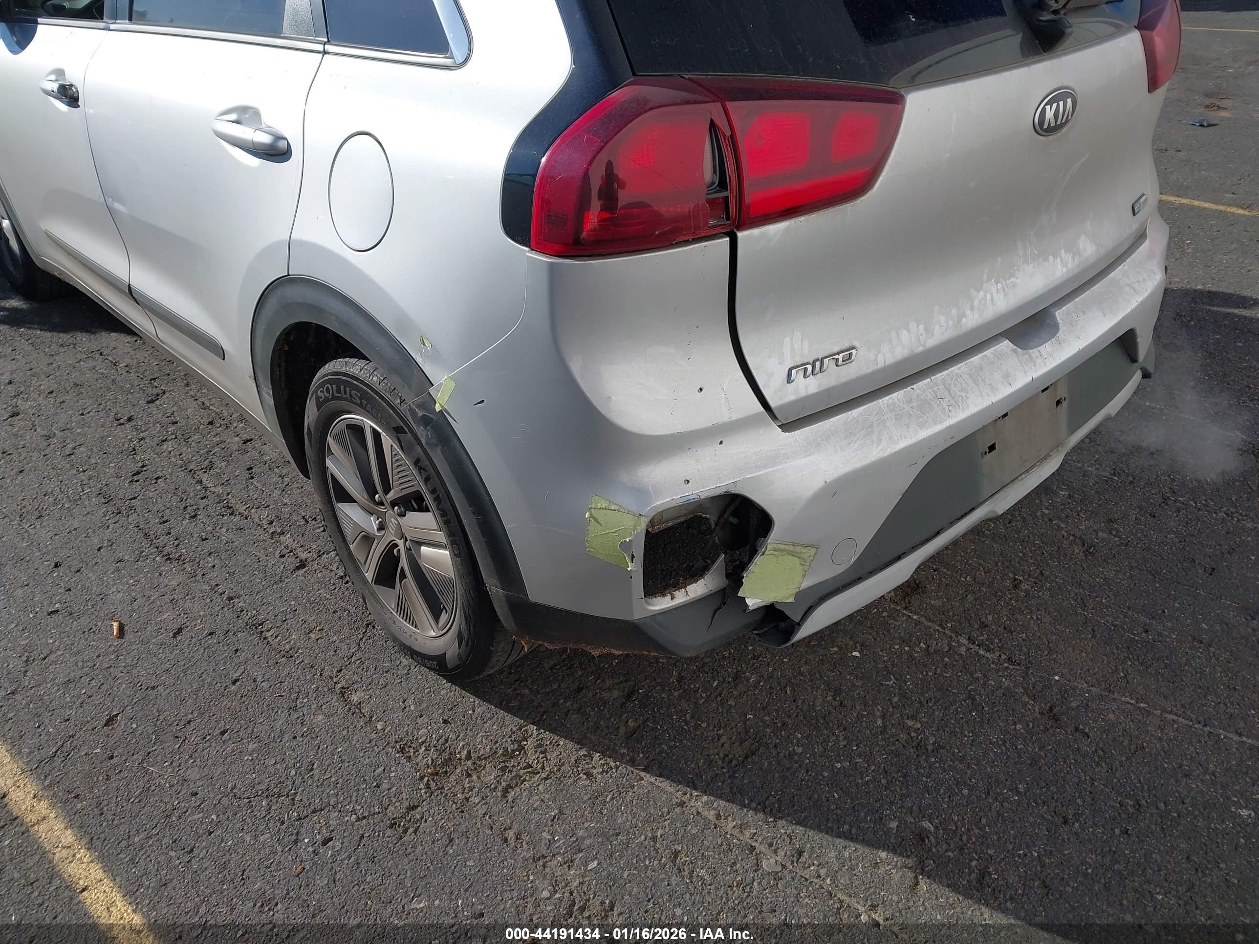 KIA NIRO image 6