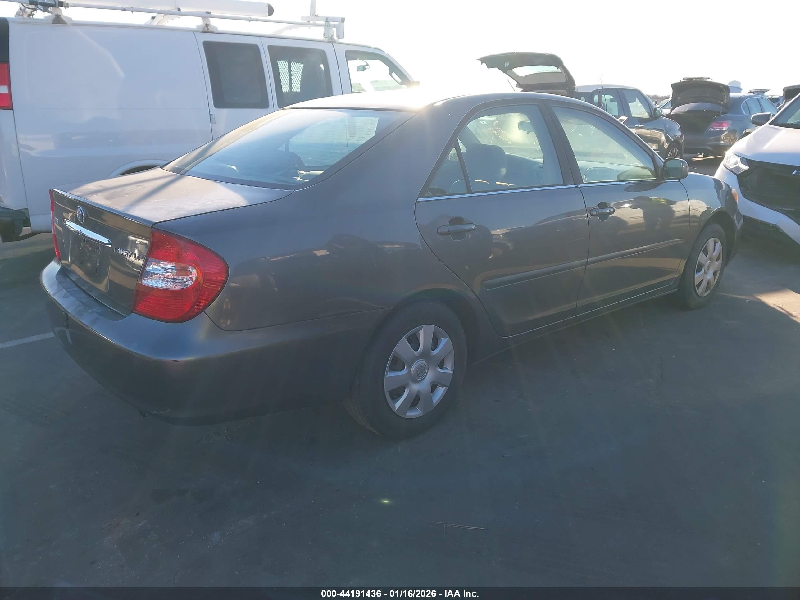 TOYOTA CAMRY image 4