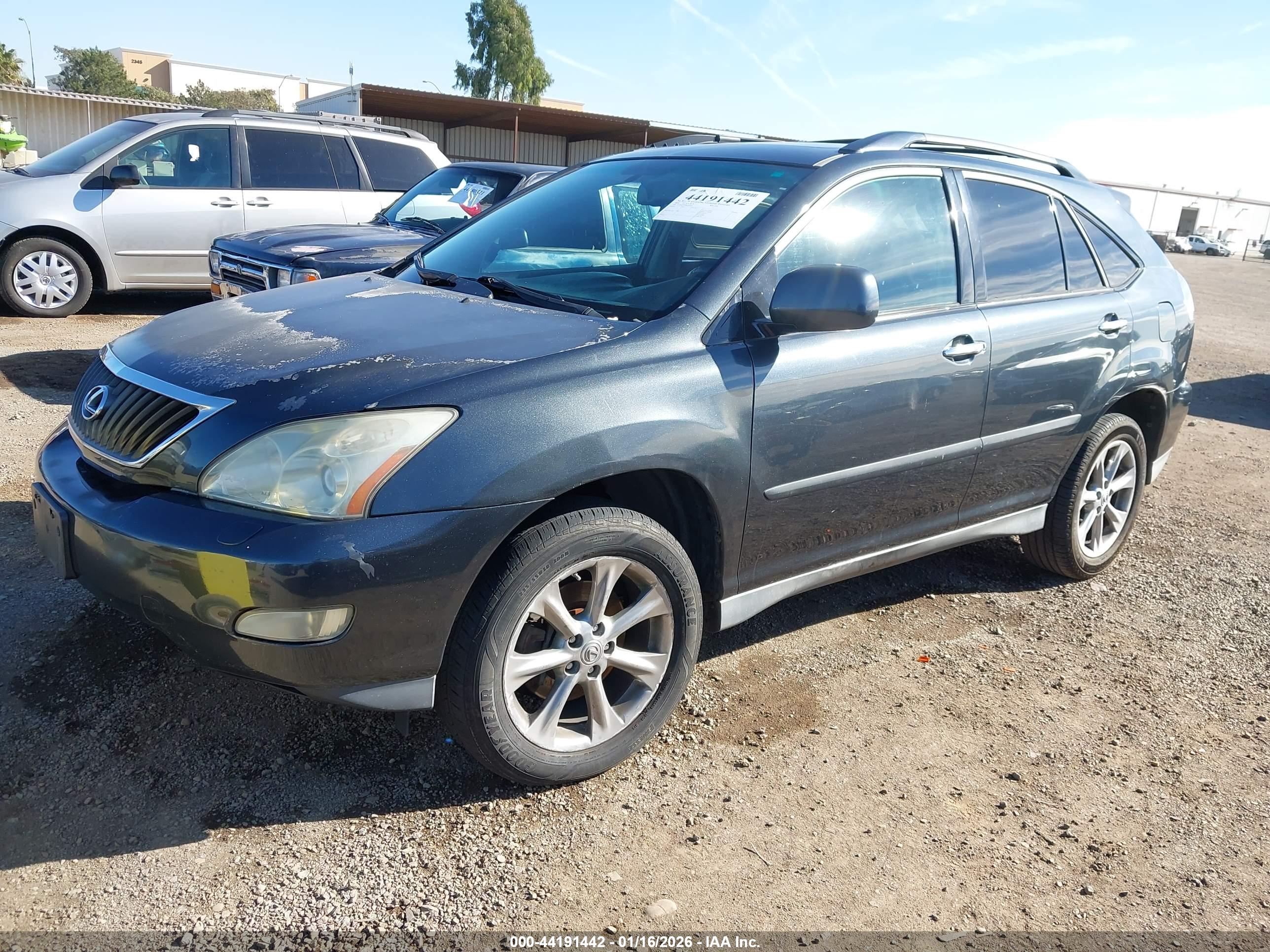 LEXUS RX image 2
