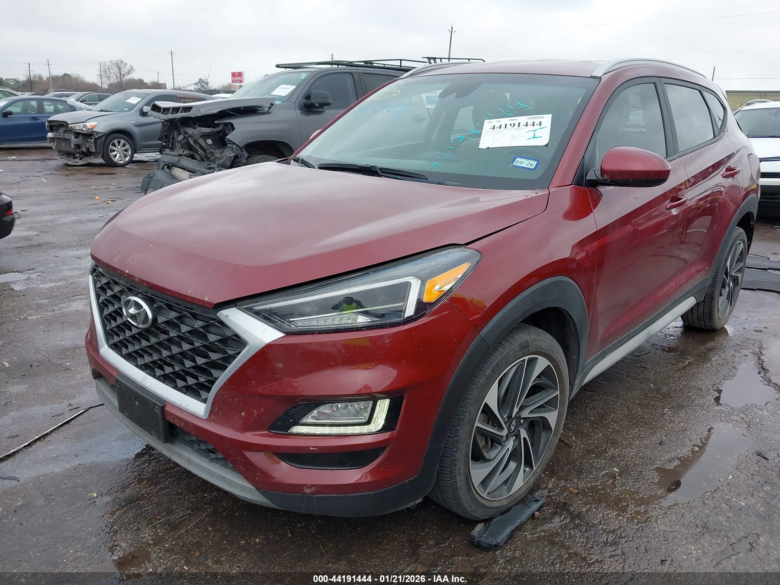 HYUNDAI TUCSON image 2