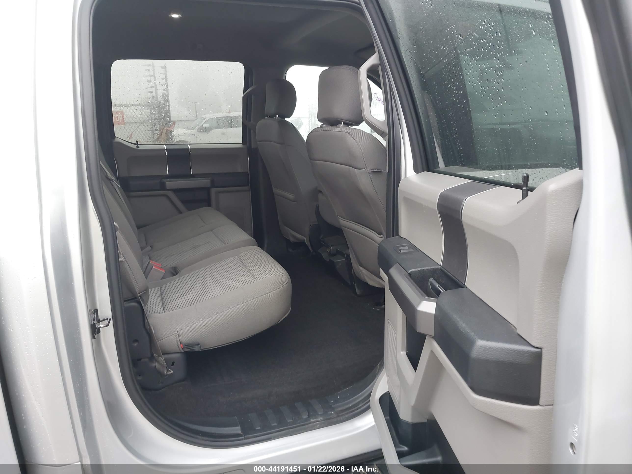 FORD F-150 image 8