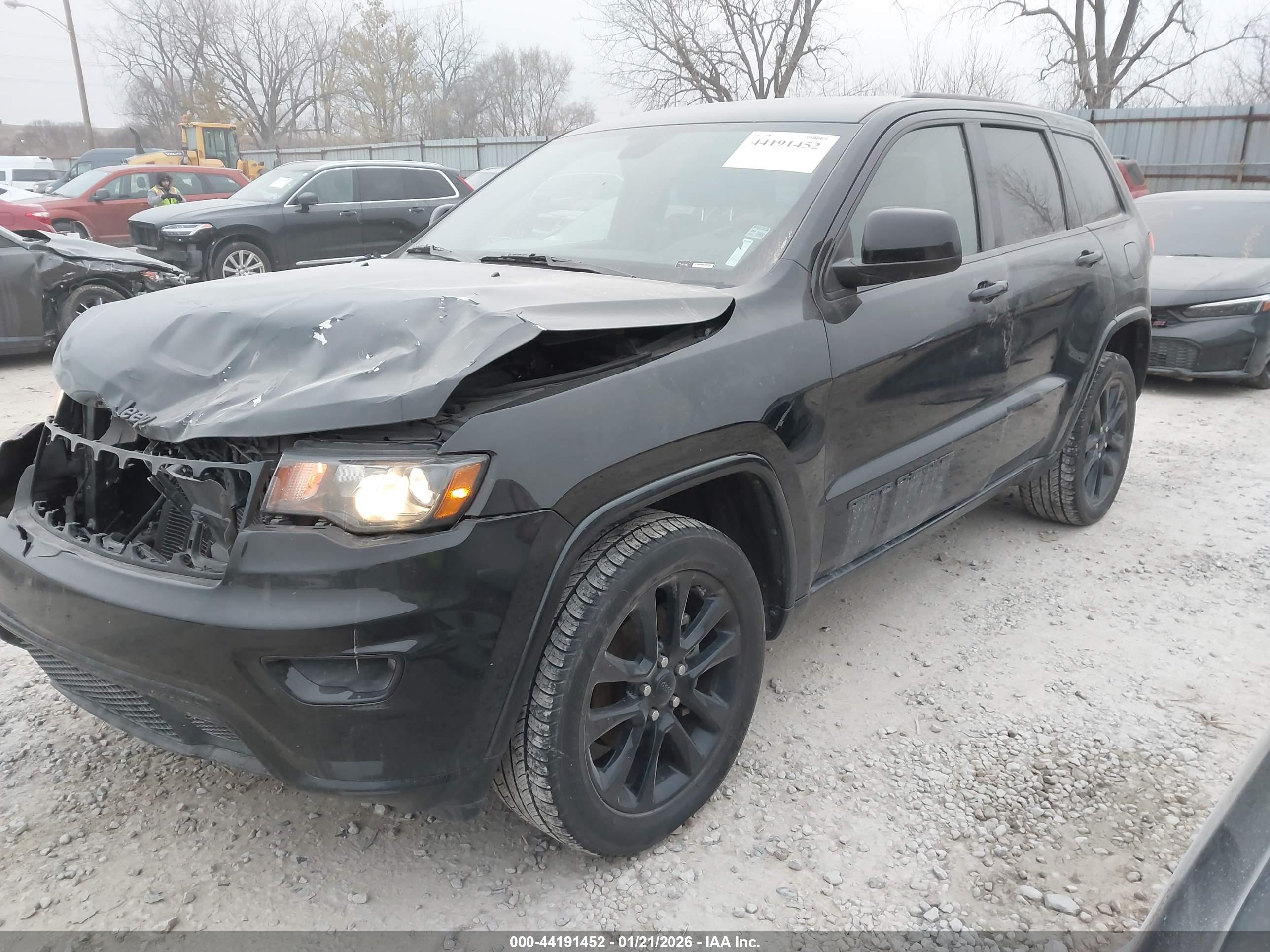 JEEP GRAND image 2