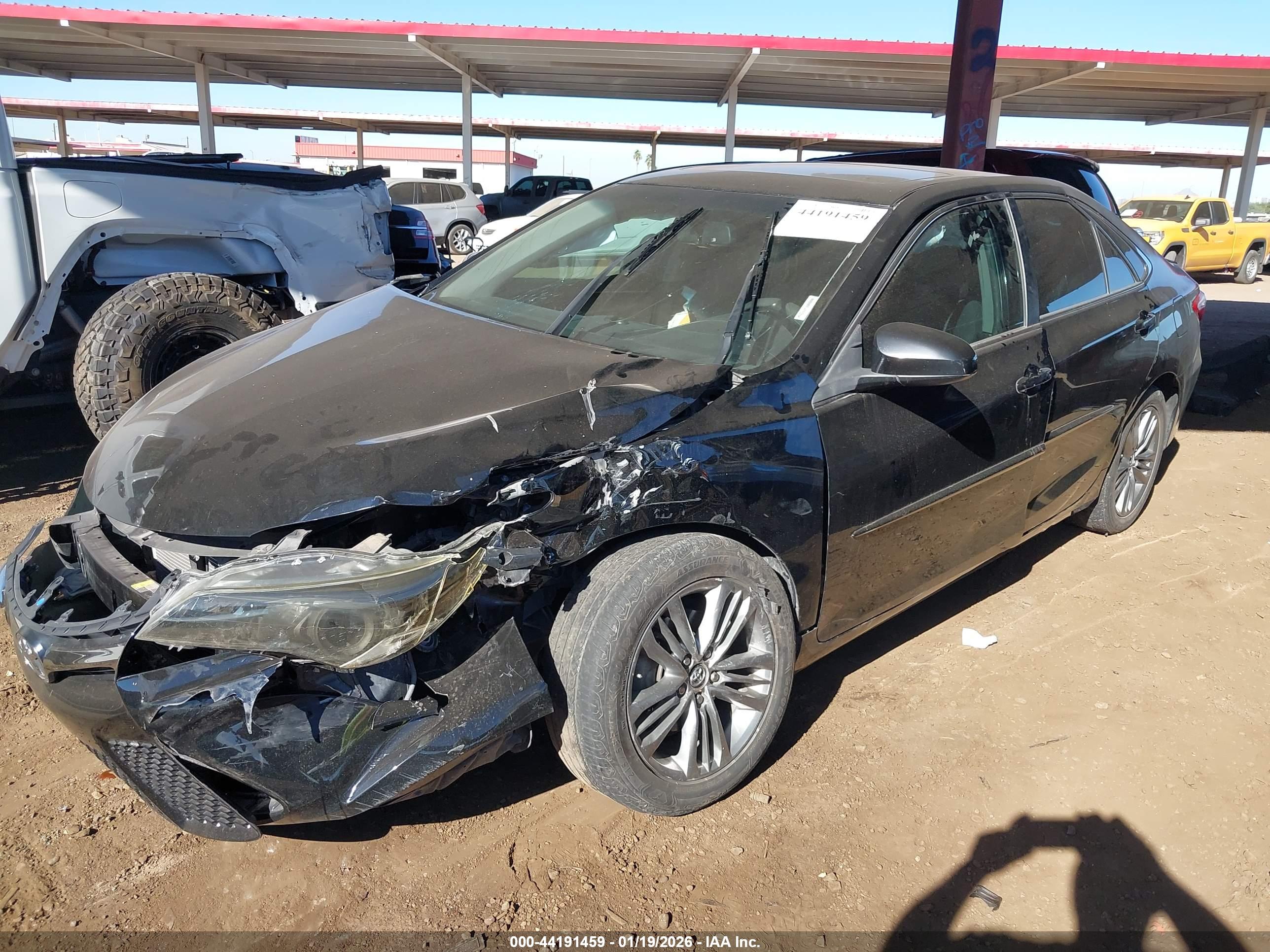 TOYOTA CAMRY image 2