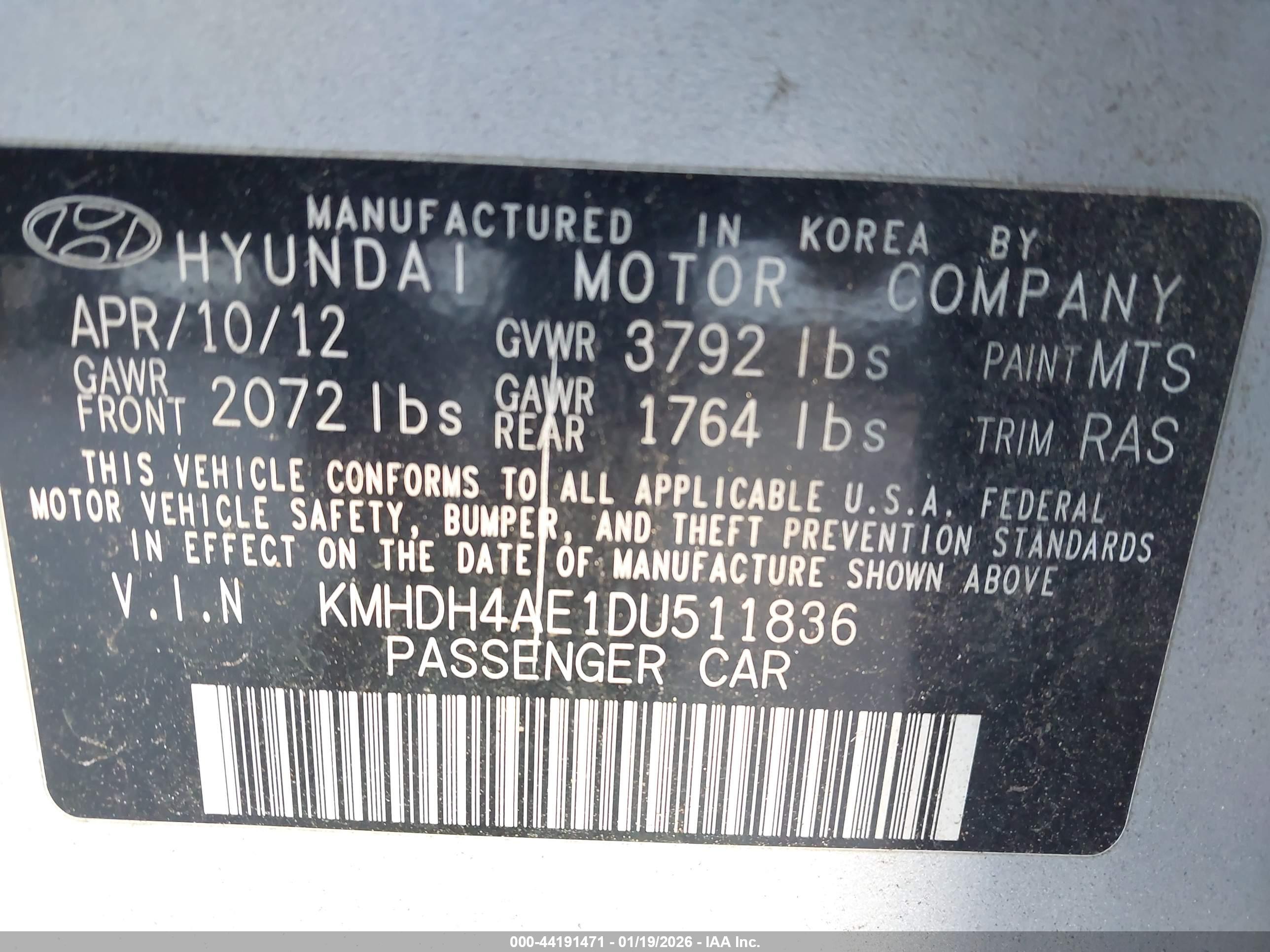 HYUNDAI ELANTRA image 9