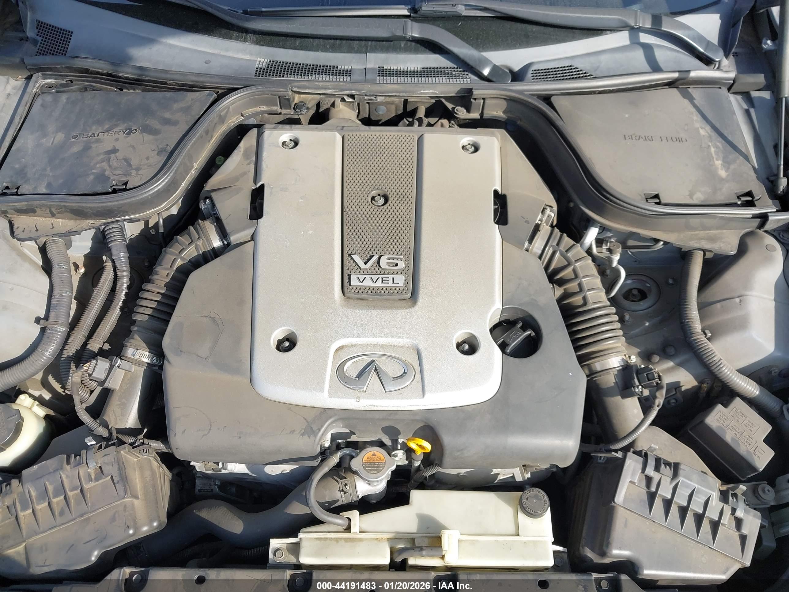 INFINITI G37 image 10