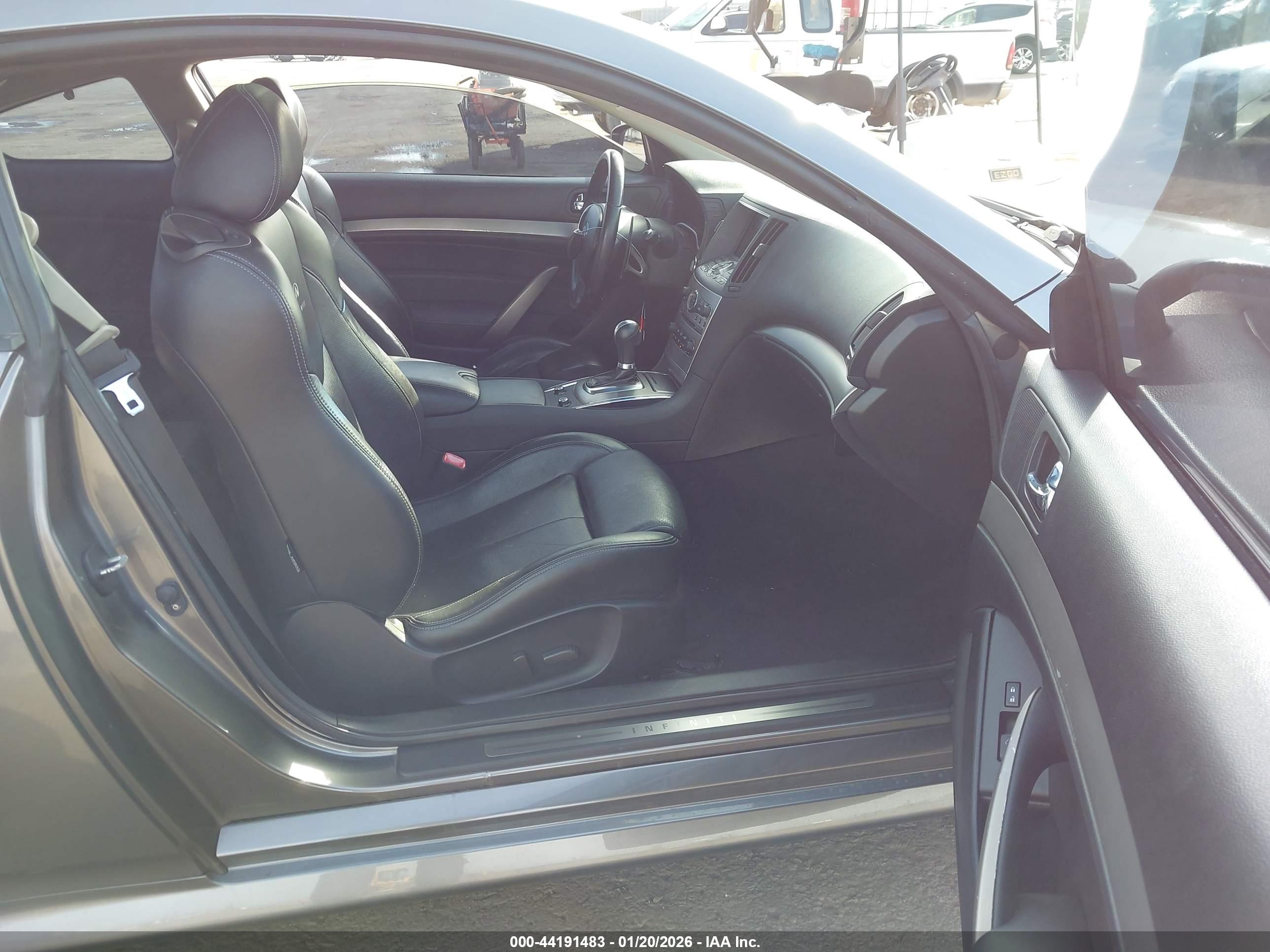 INFINITI G37 image 5