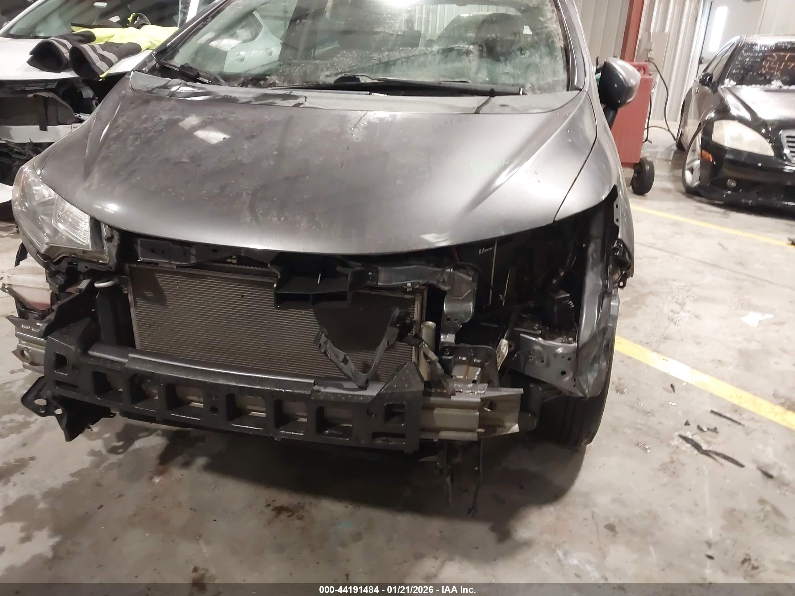 HONDA FIT image 6