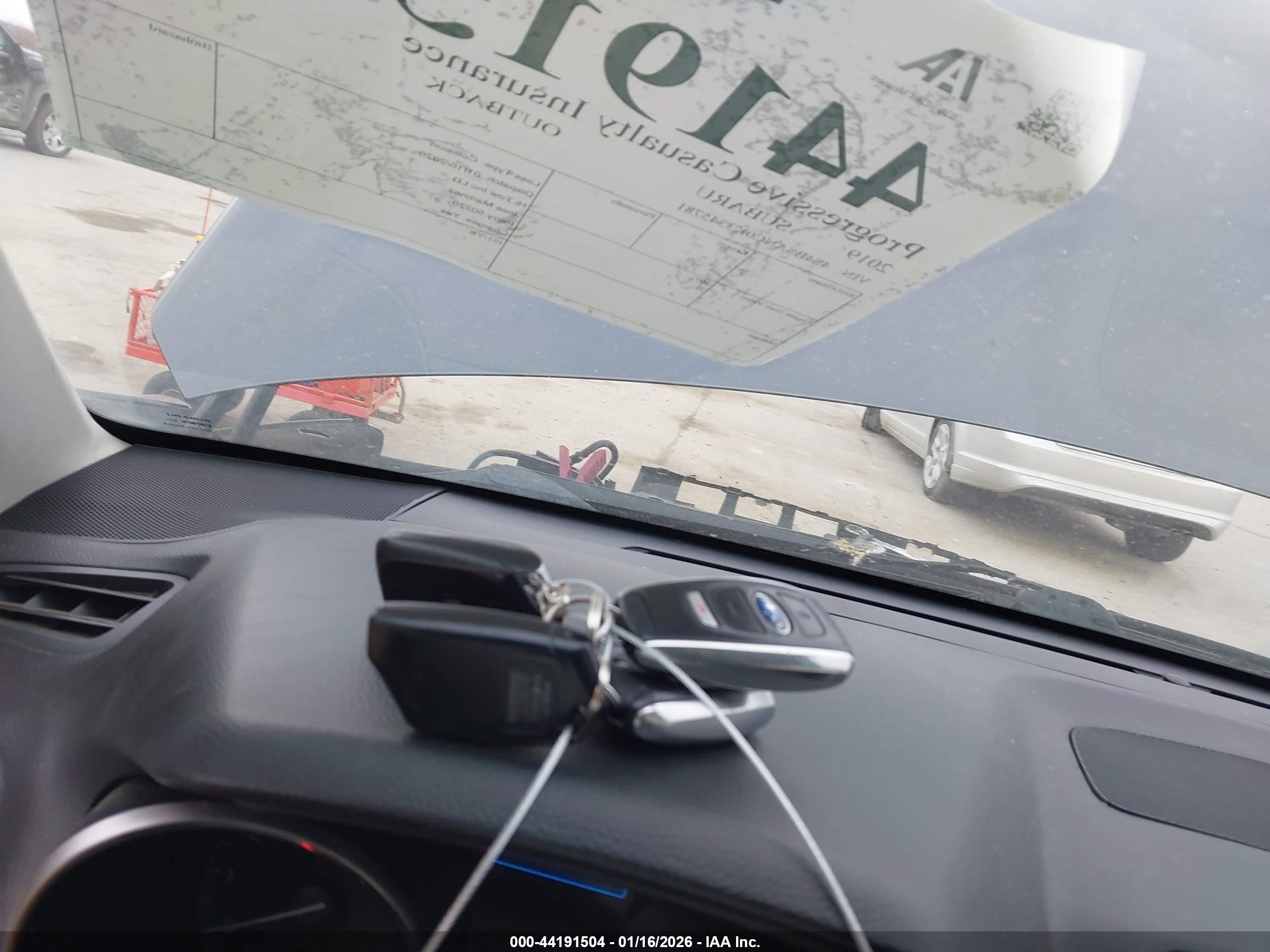 SUBARU OUTBACK image 11