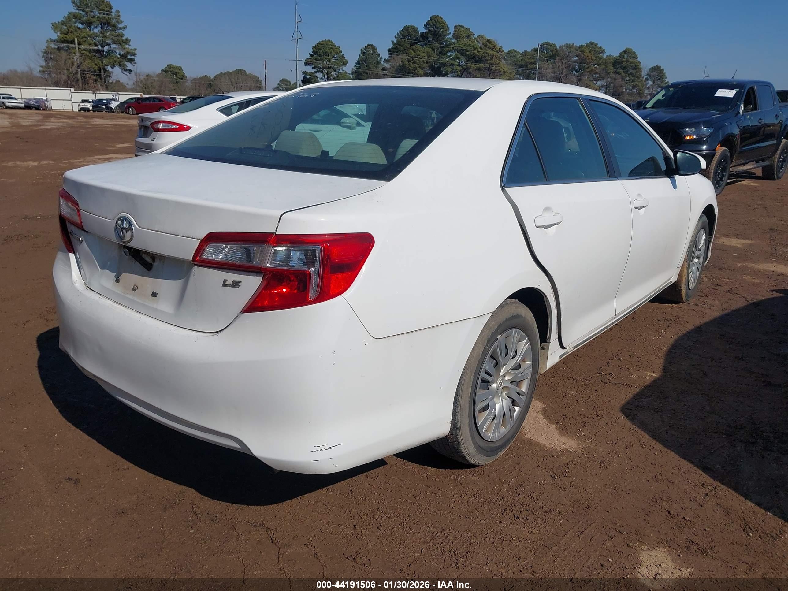 TOYOTA CAMRY image 4