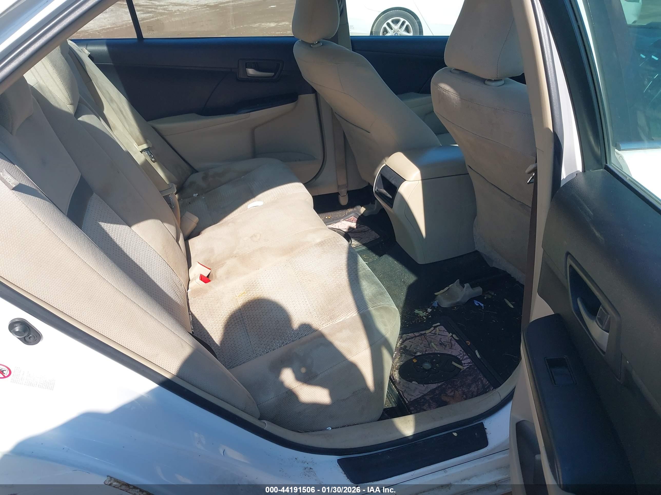 TOYOTA CAMRY image 8