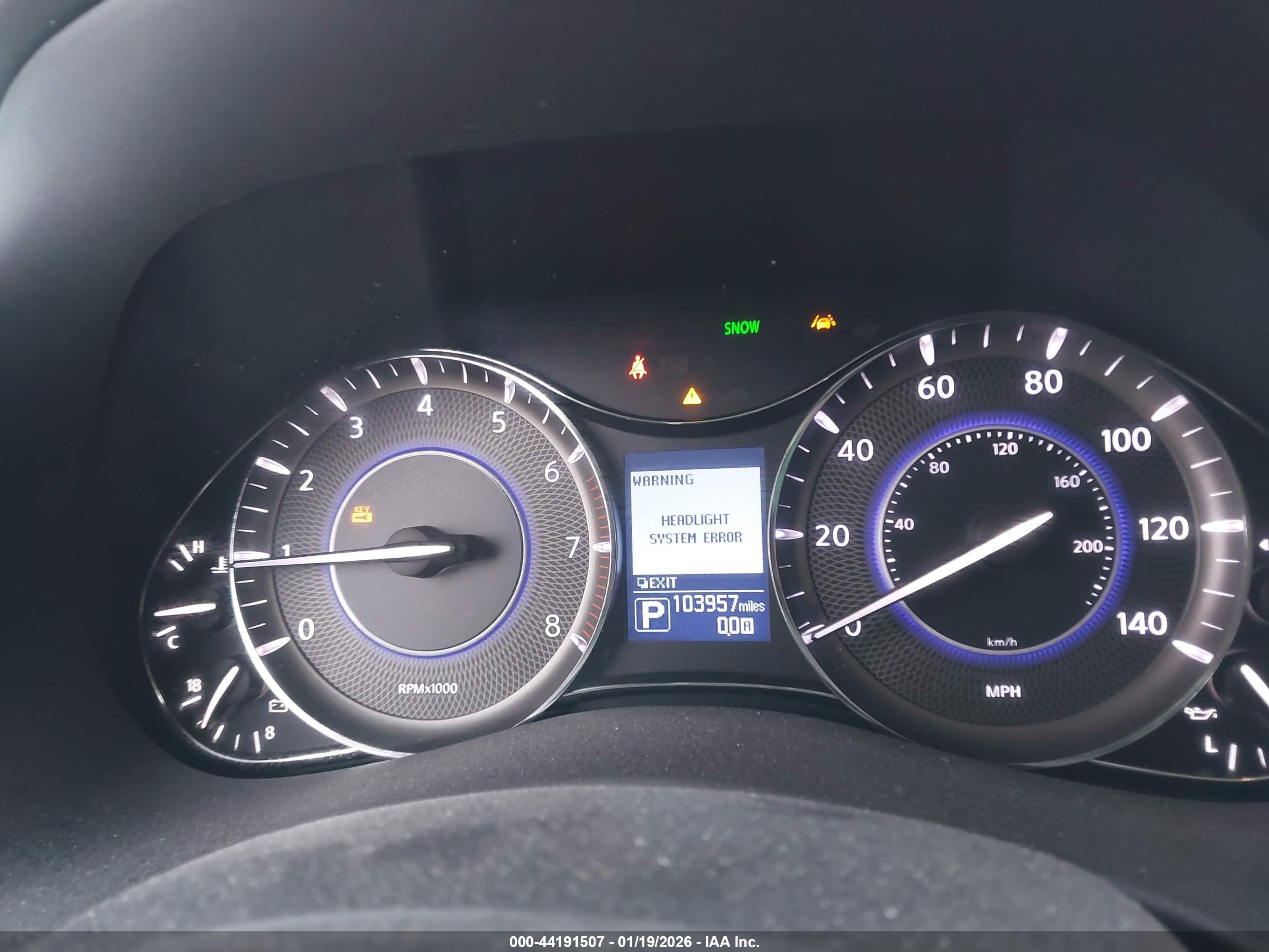 INFINITI QX80 image 7