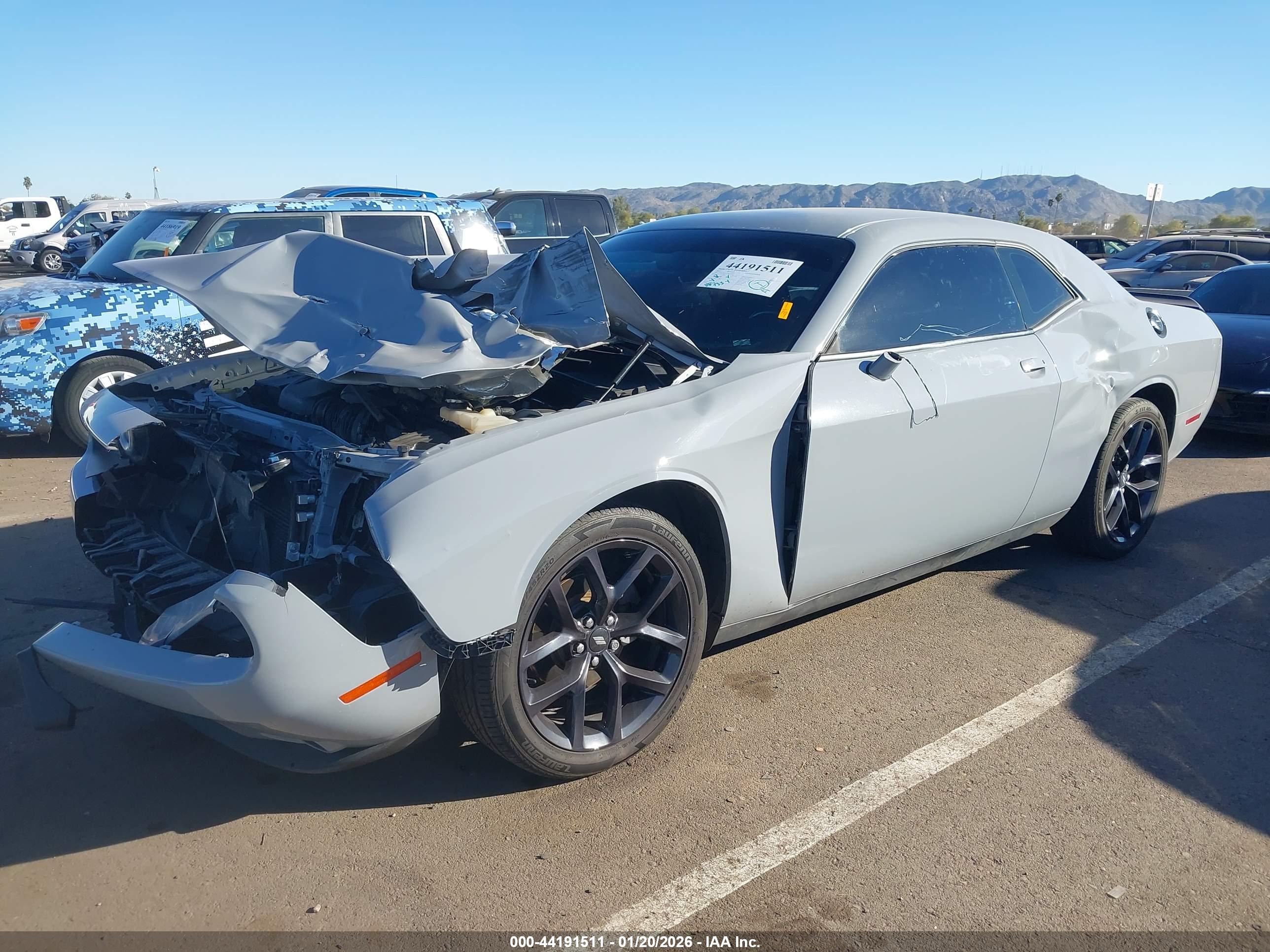 DODGE CHALLENGER image 2