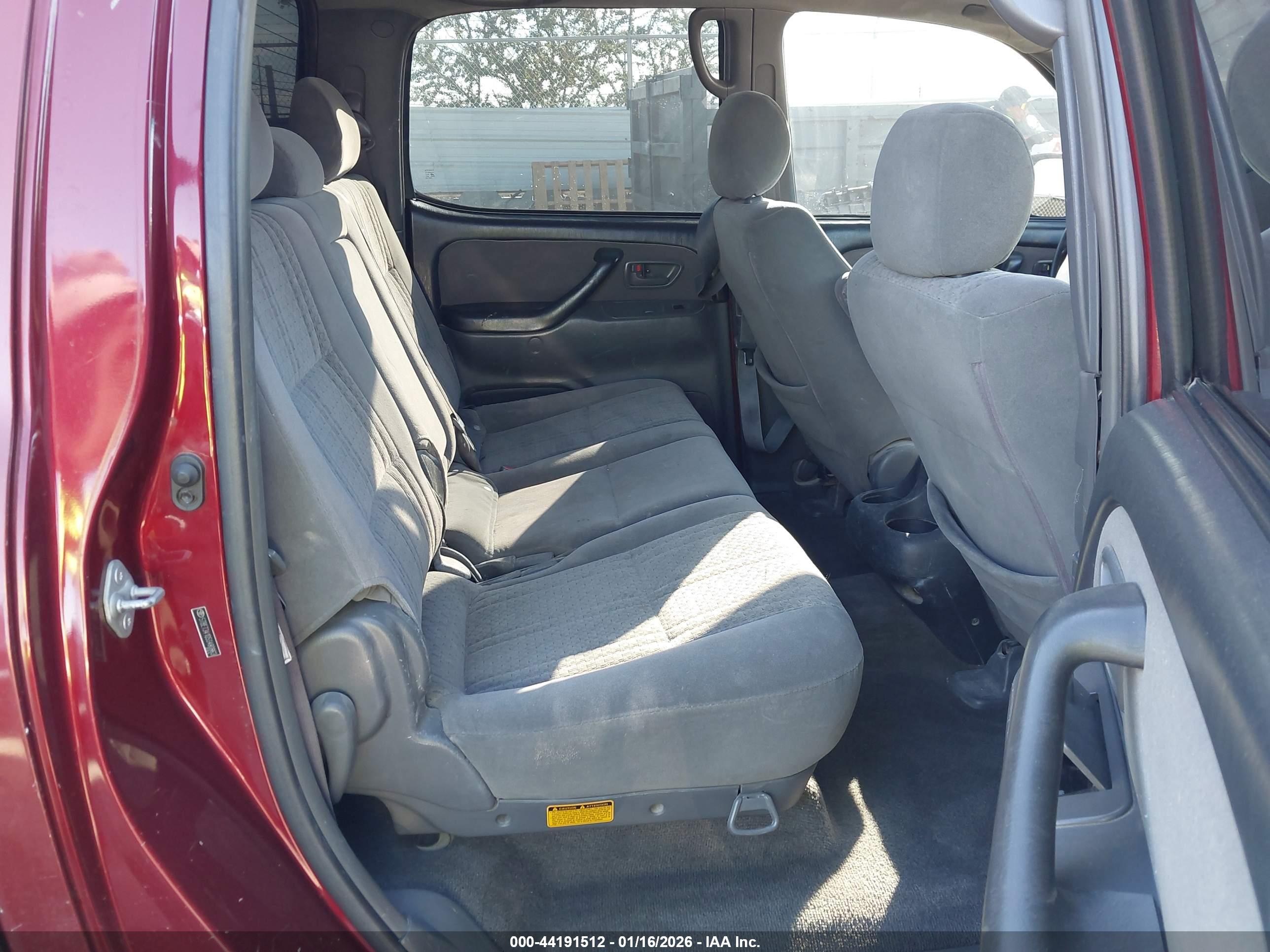 TOYOTA TUNDRA image 8
