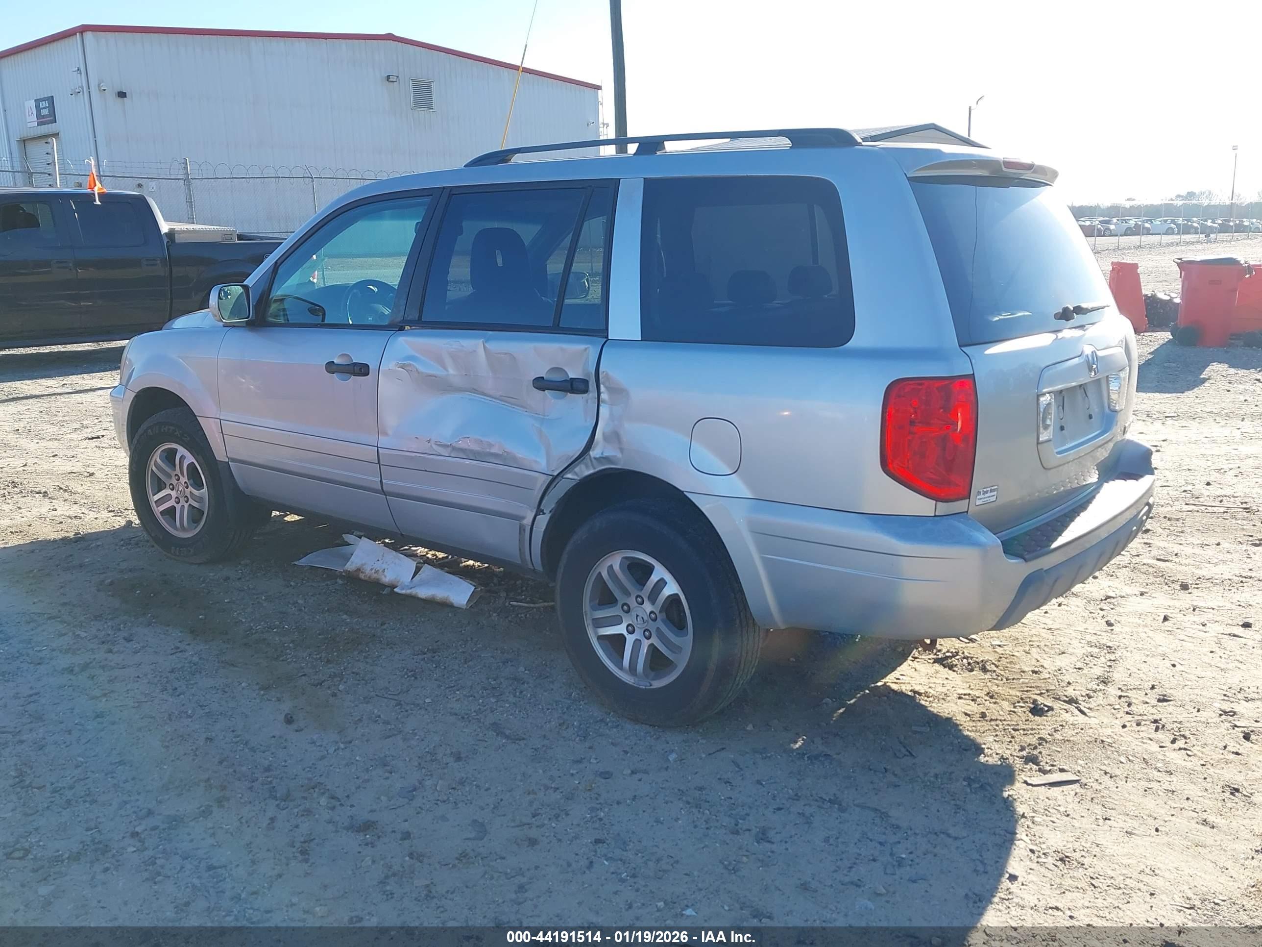 HONDA PILOT image 3