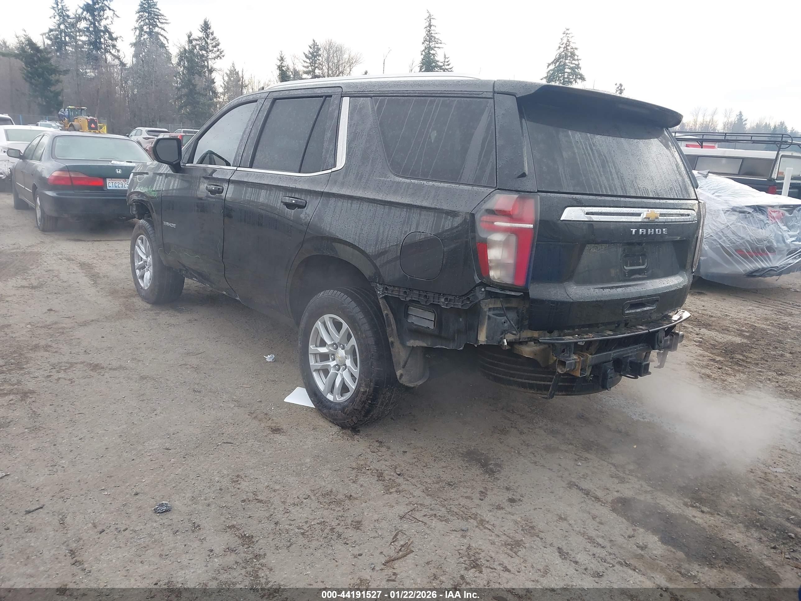 CHEVROLET TAHOE image 3