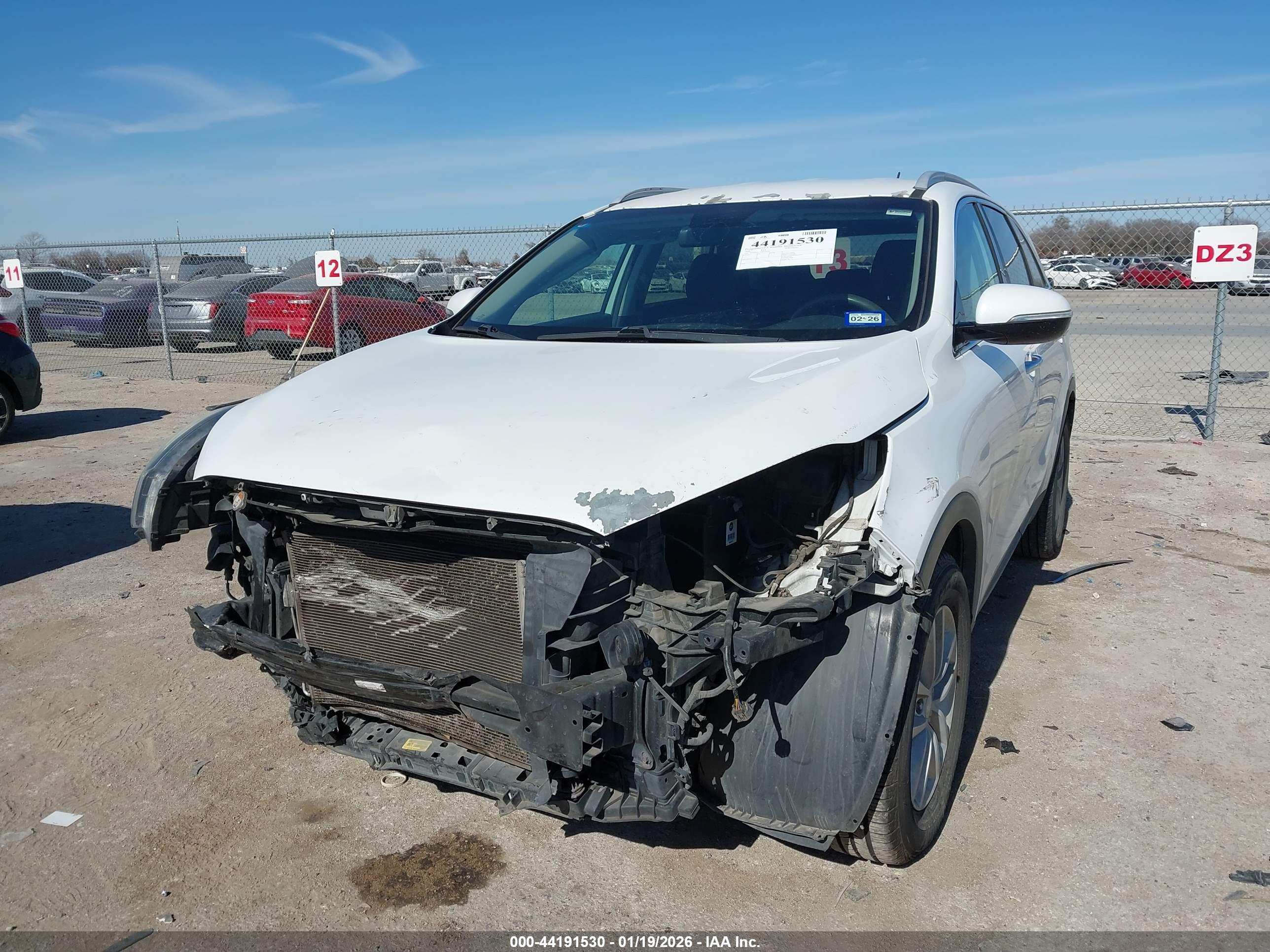 KIA SORENTO image 2