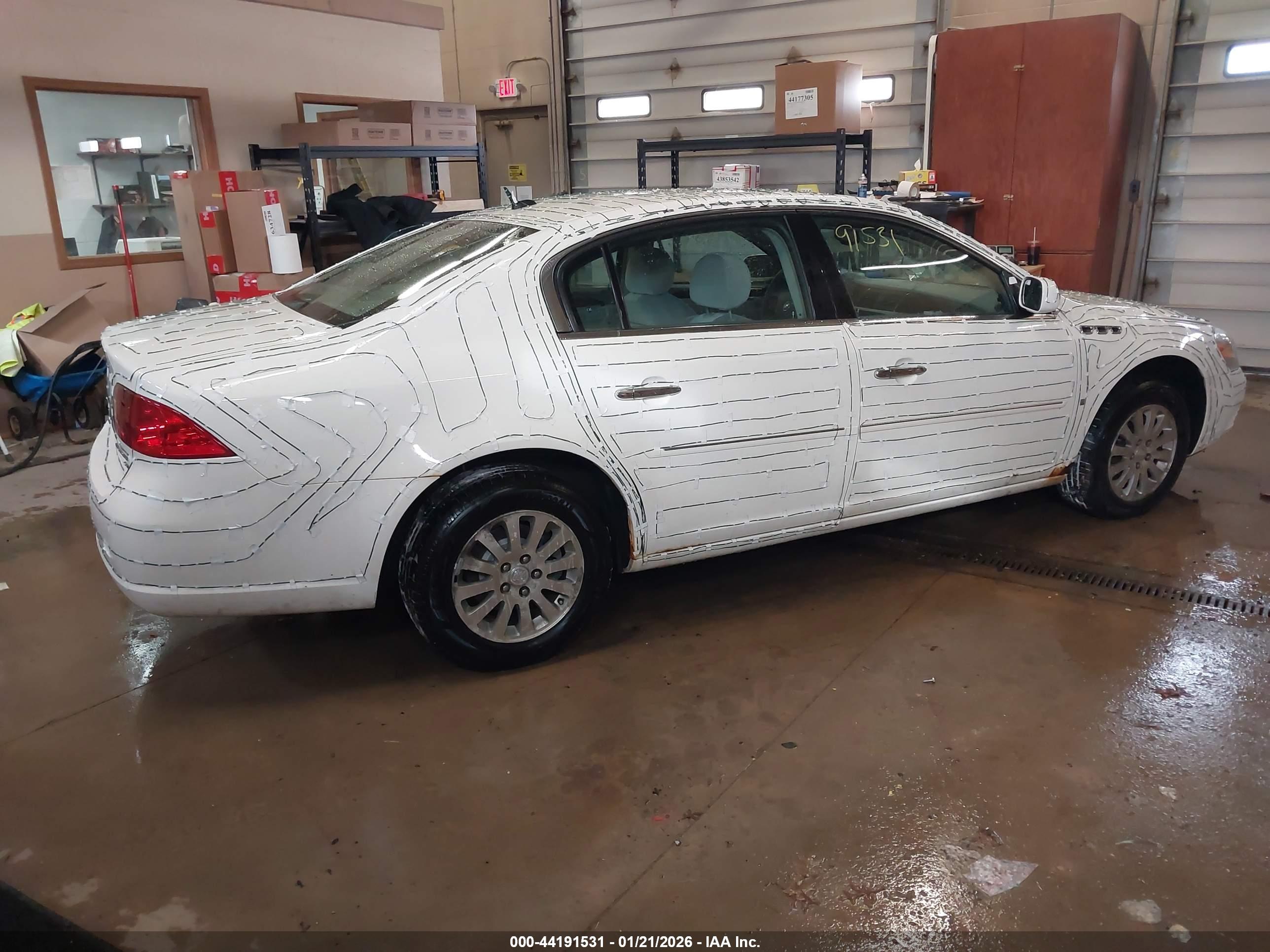 BUICK LUCERNE image 4
