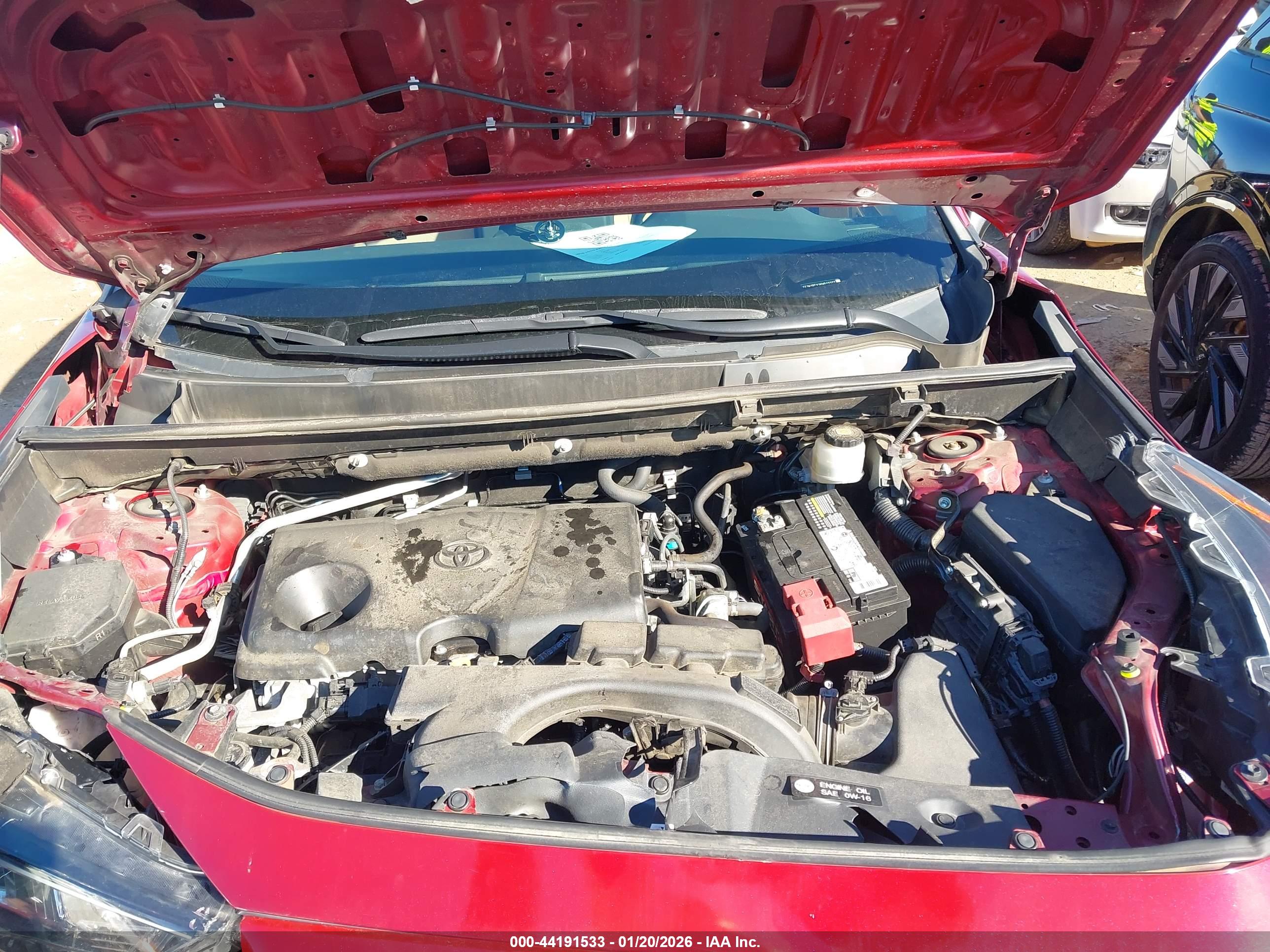 TOYOTA RAV4 image 10