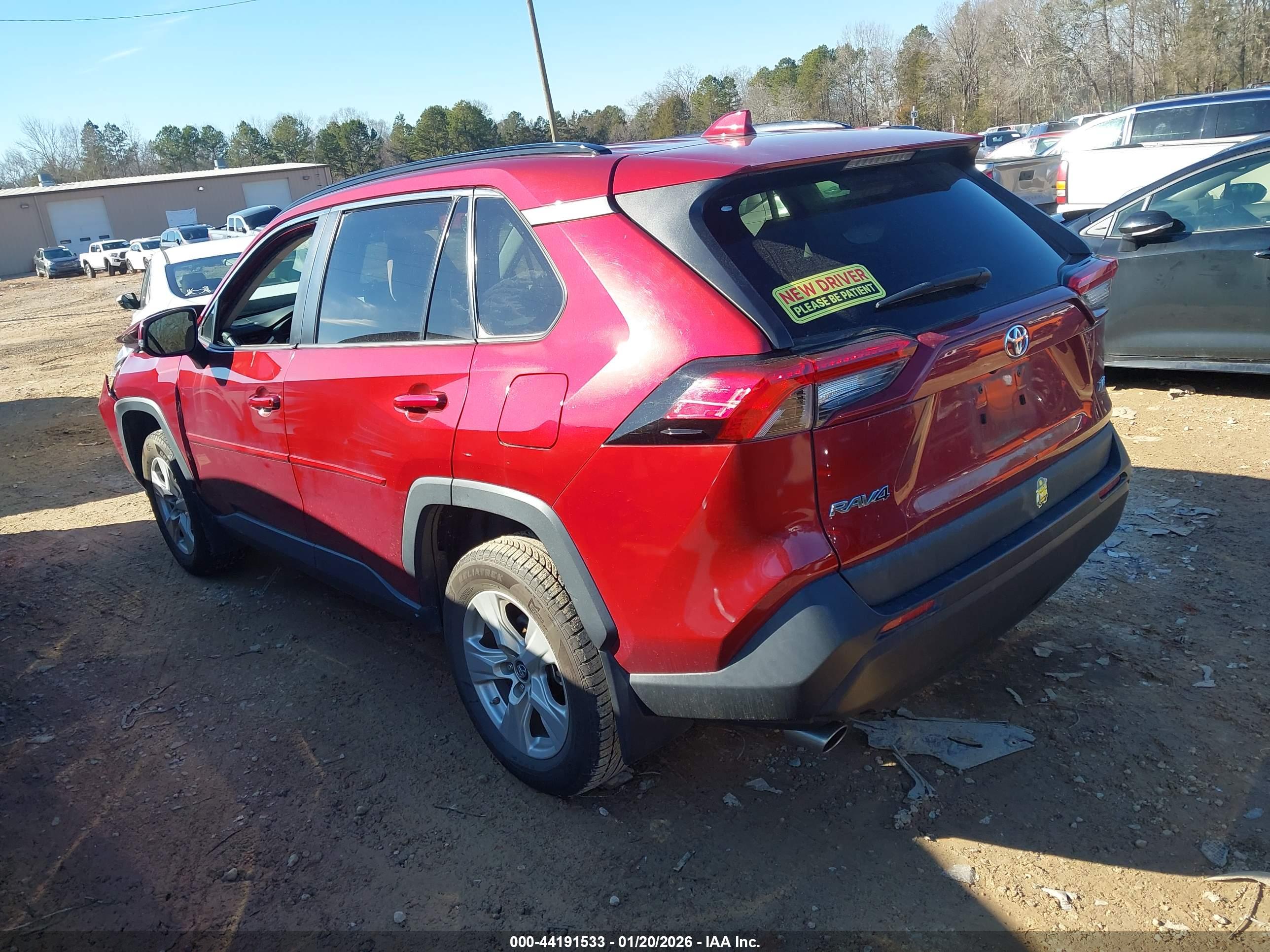 TOYOTA RAV4 image 3