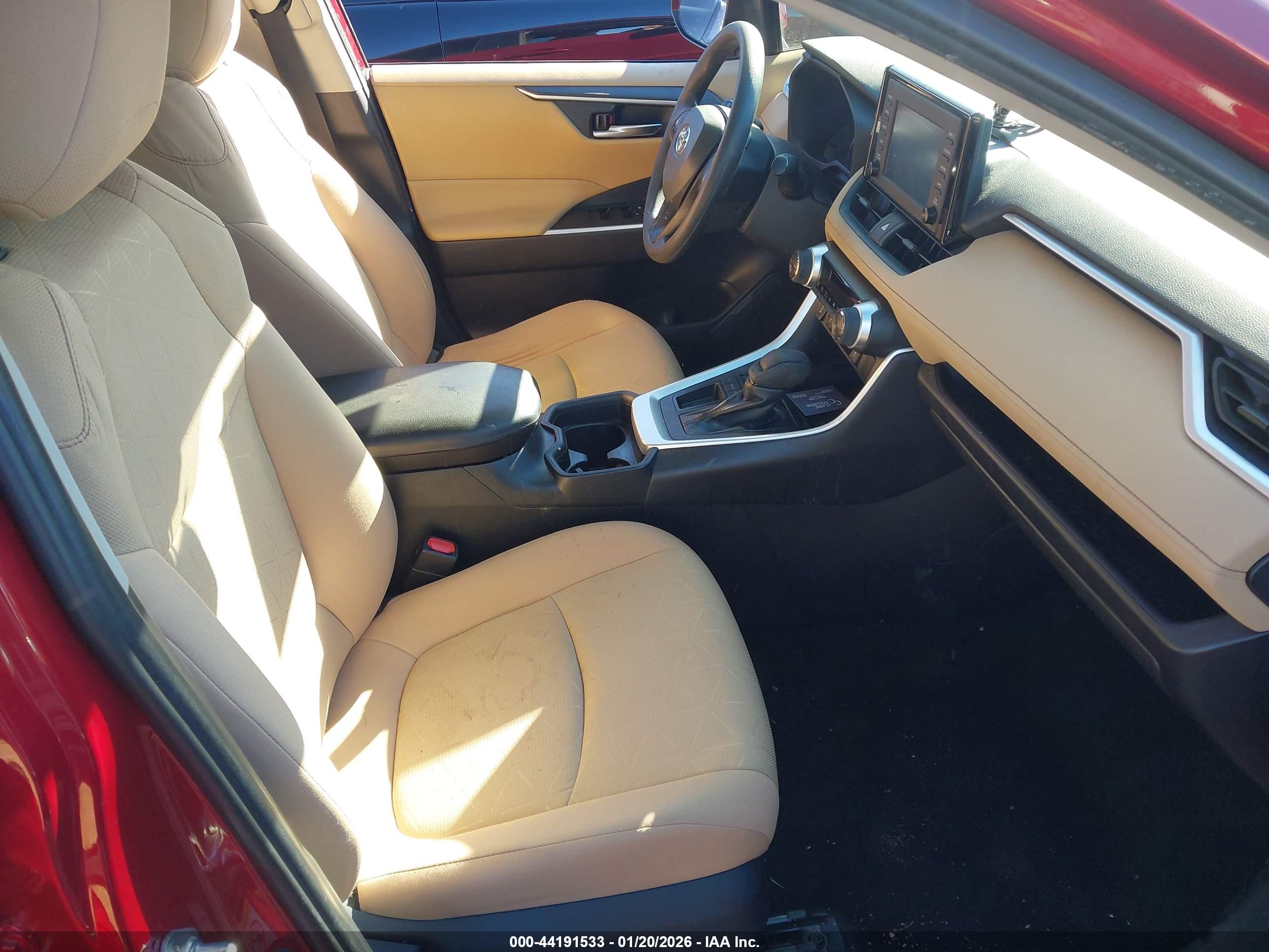 TOYOTA RAV4 image 5