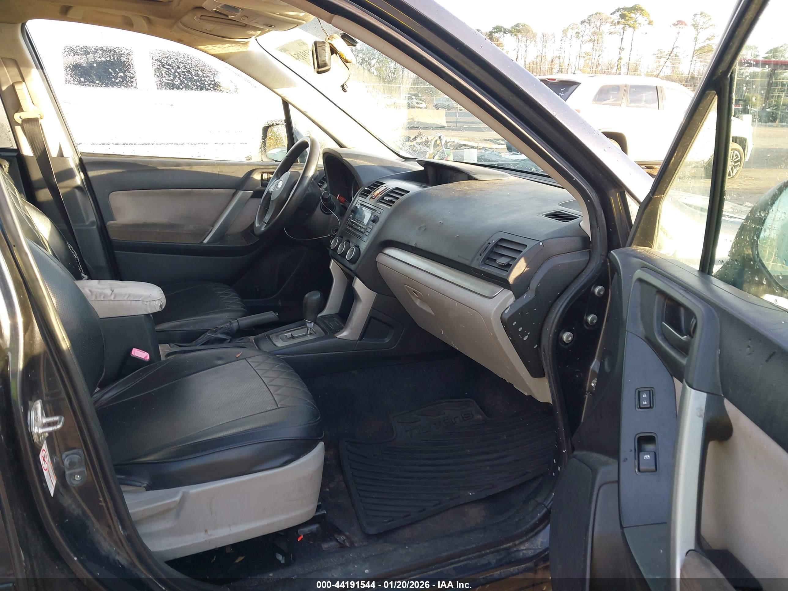 SUBARU FORESTER image 5
