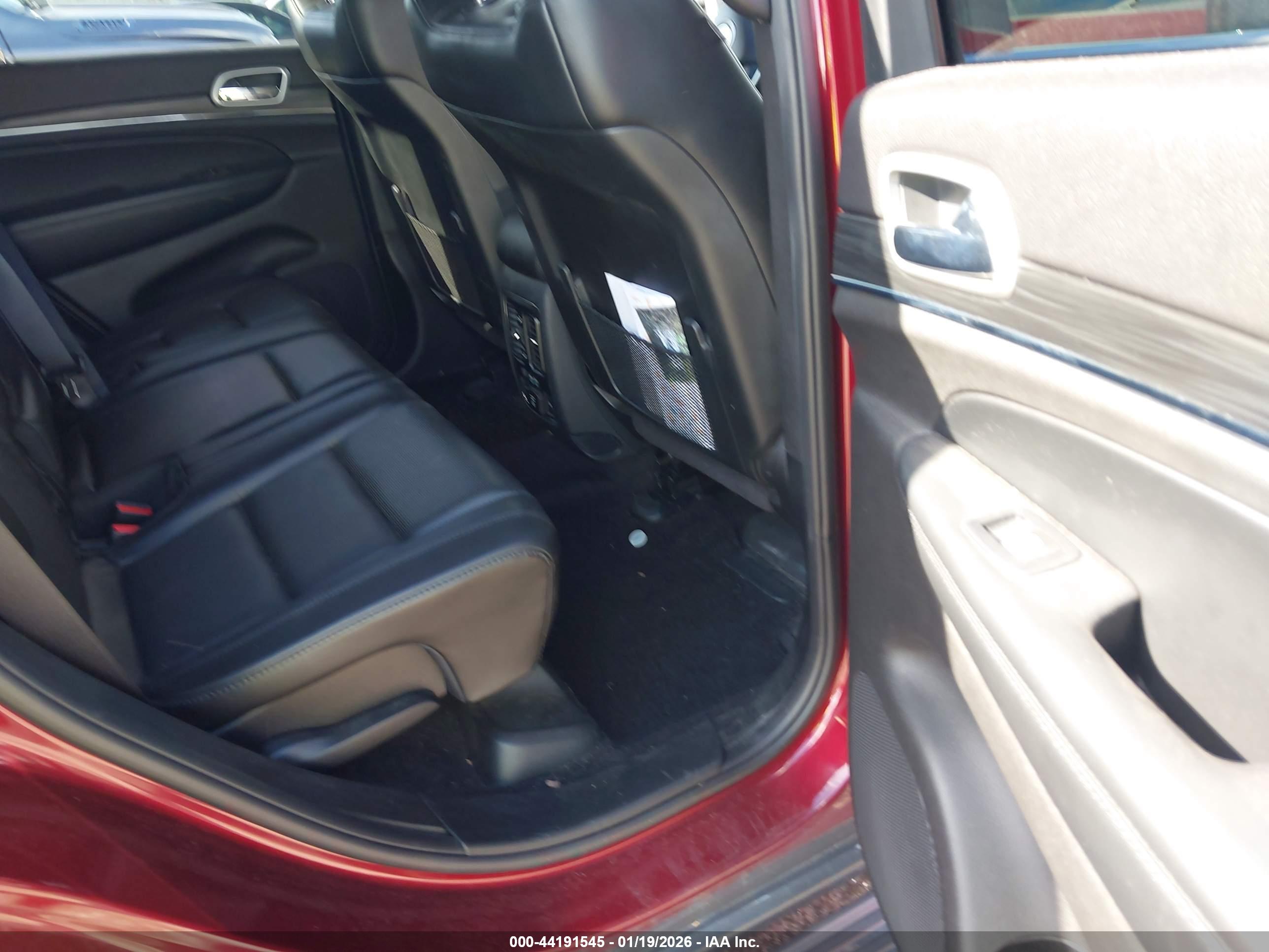 JEEP GRAND image 8
