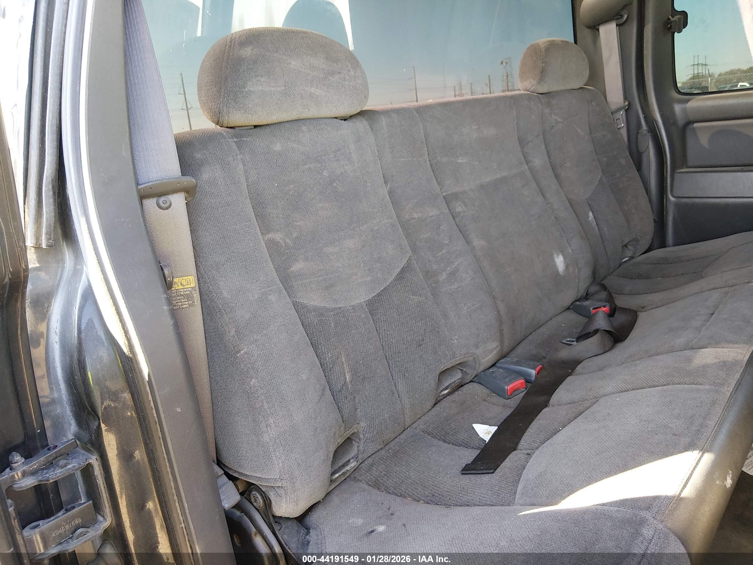 GMC SIERRA image 8